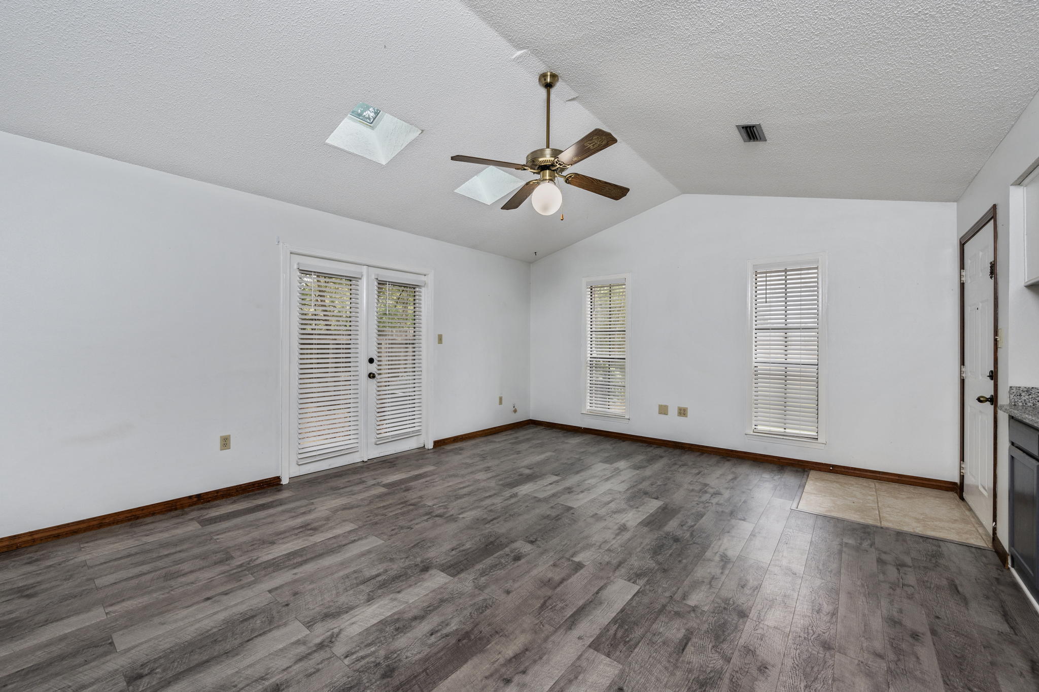 TURKEY-CREEK ESTATES - Residential