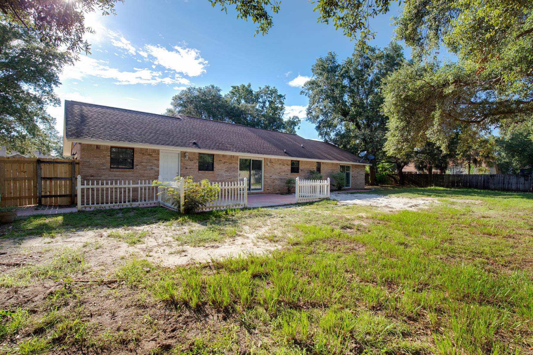 TOM KING EST #2,#3 - Residential