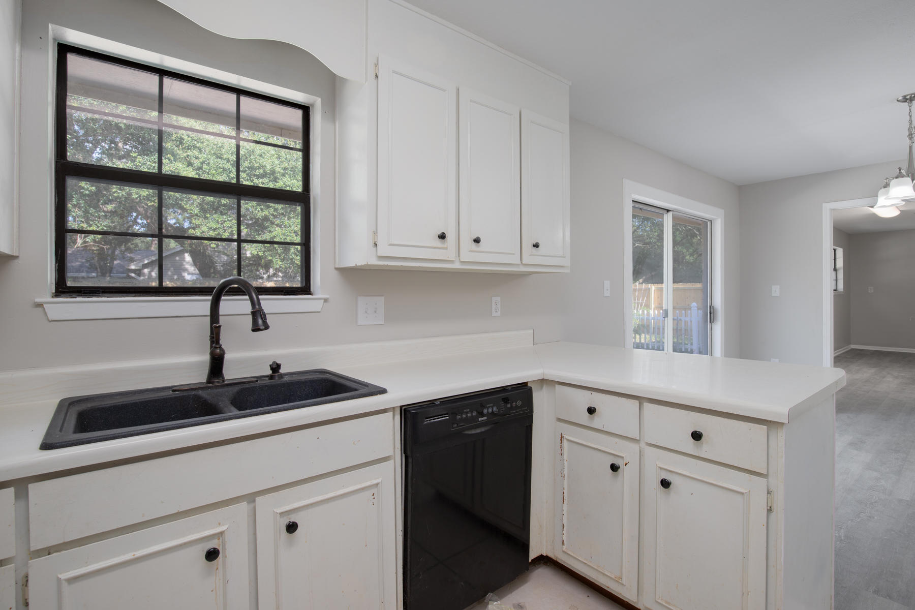 TOM KING EST #2,#3 - Residential