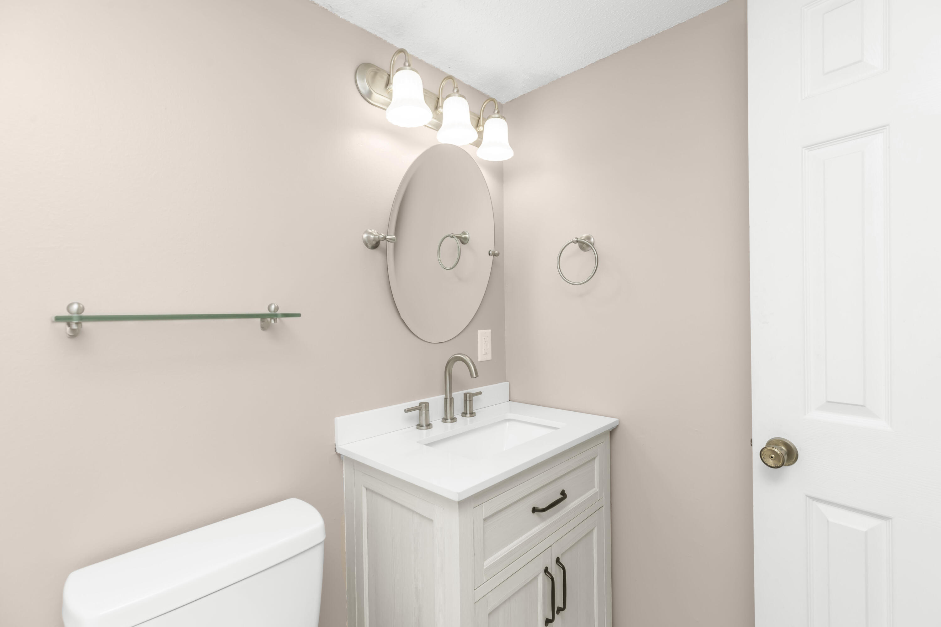 FINISTERRA - Residential Lease