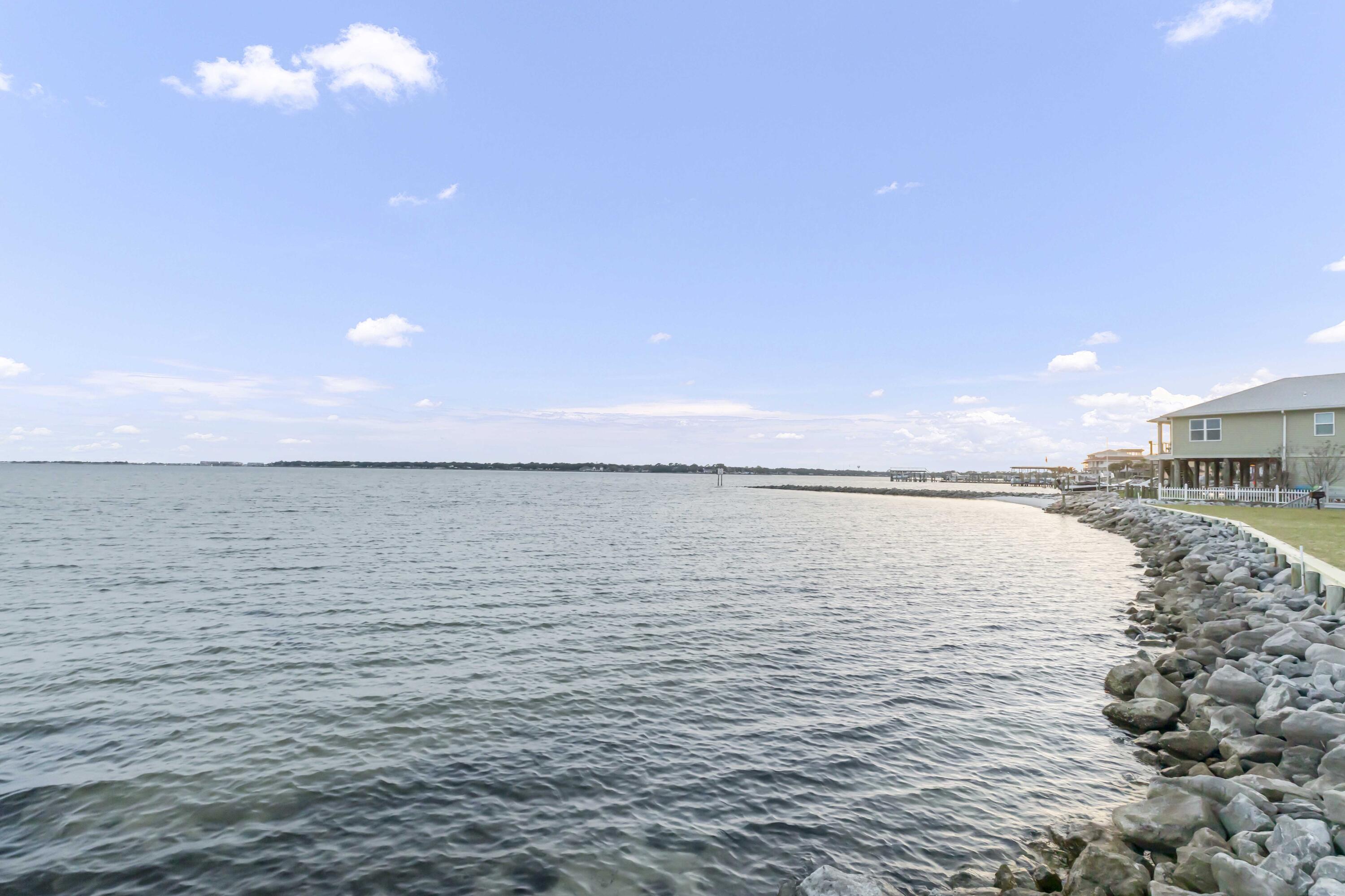 FINISTERRA - Residential Lease