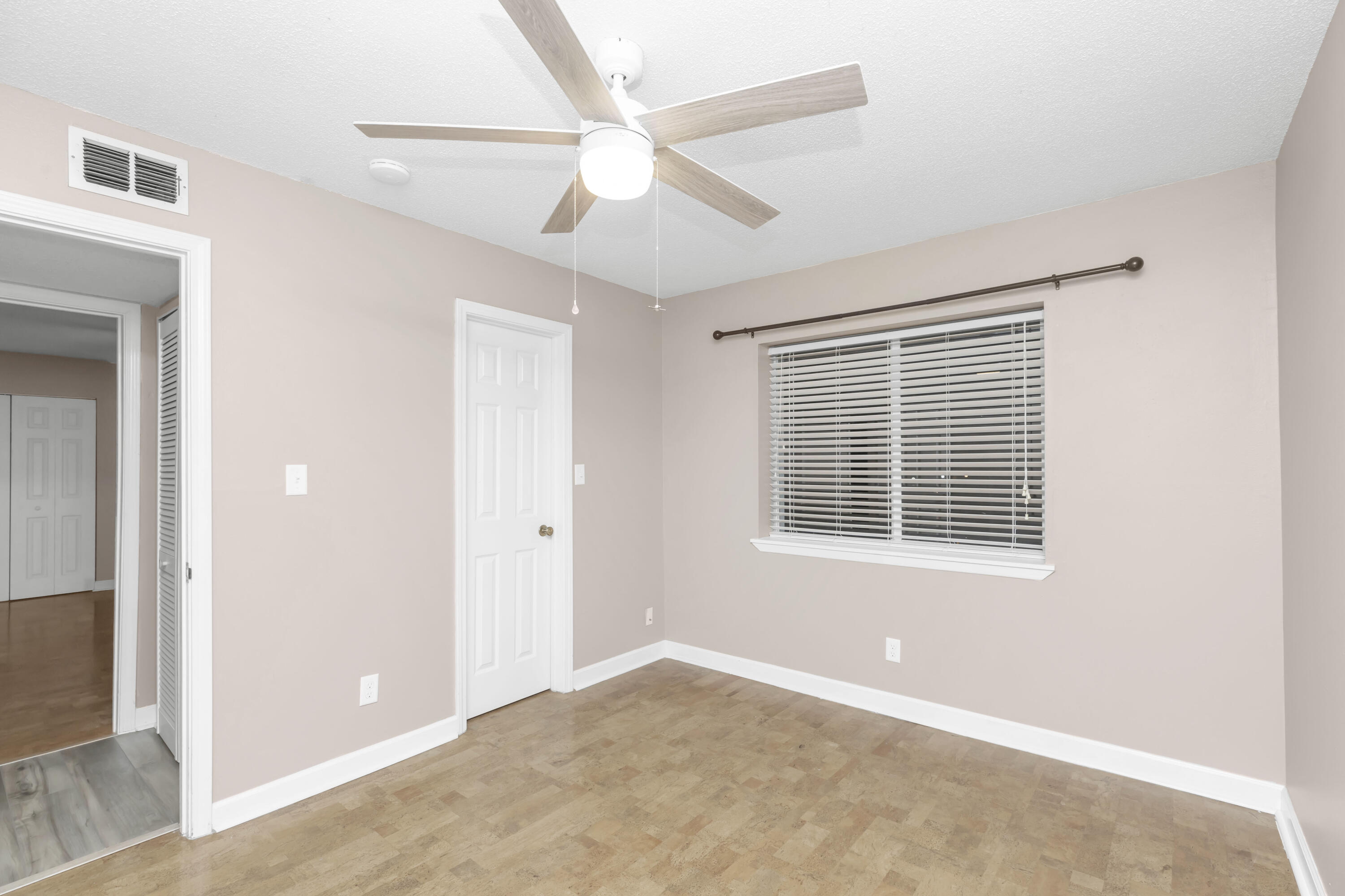 FINISTERRA - Residential Lease