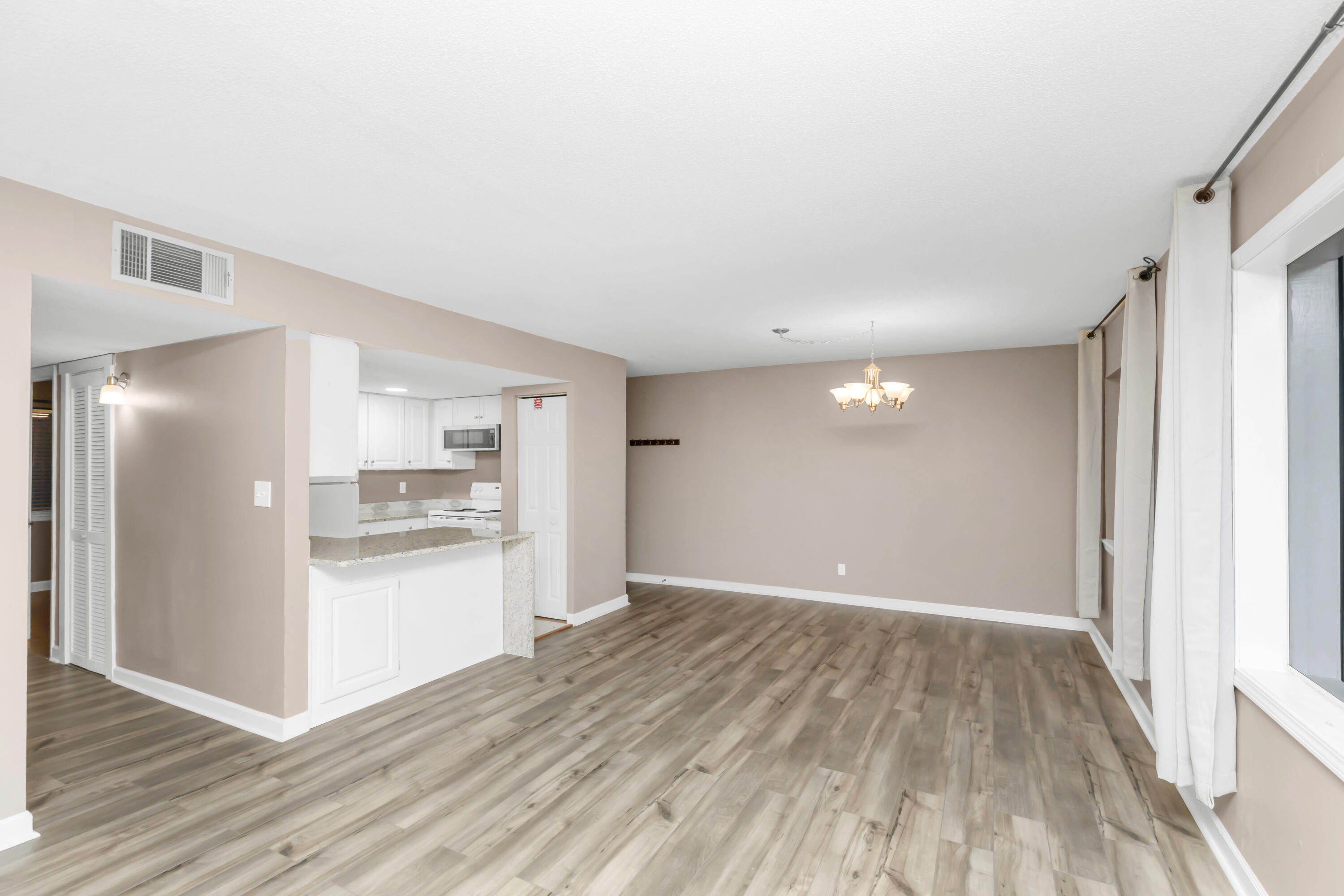 FINISTERRA - Residential Lease