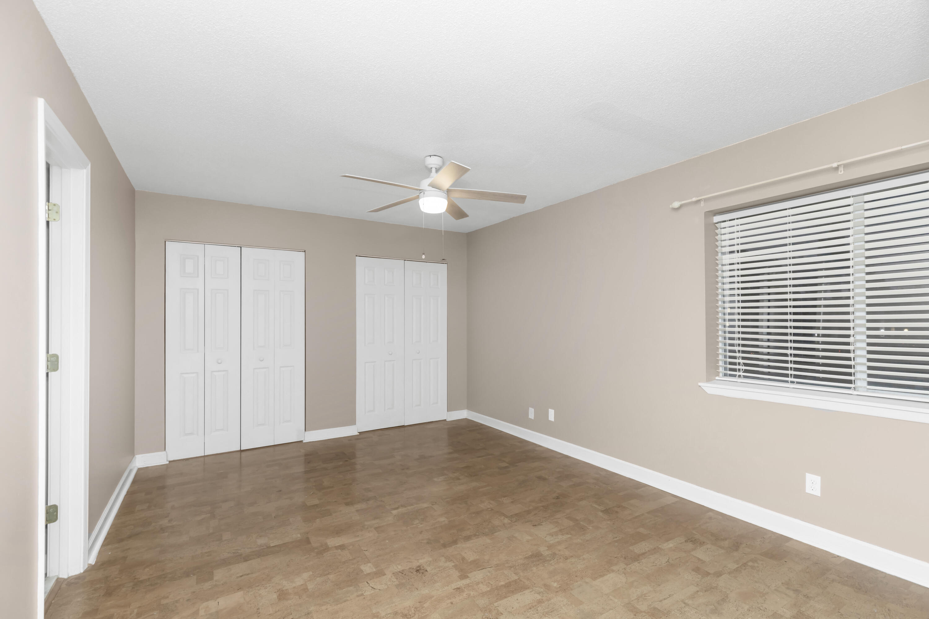 FINISTERRA - Residential Lease