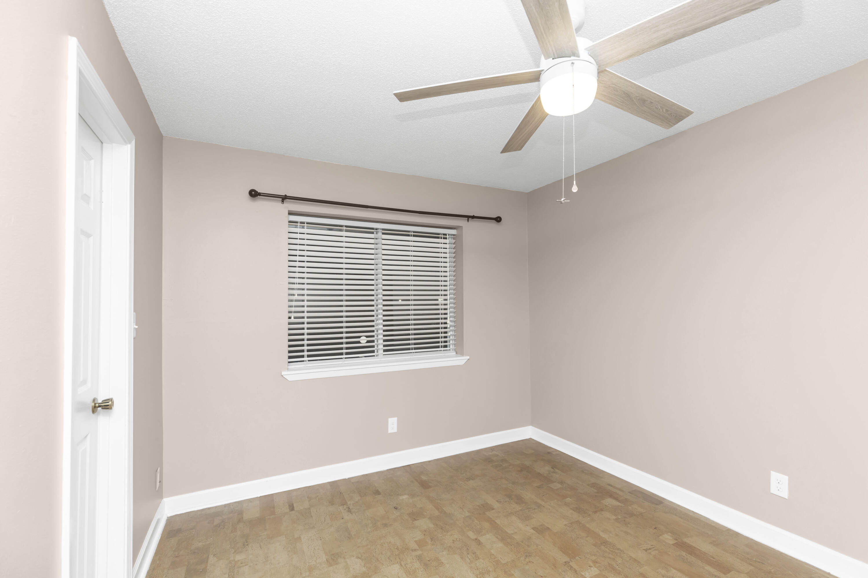 FINISTERRA - Residential Lease