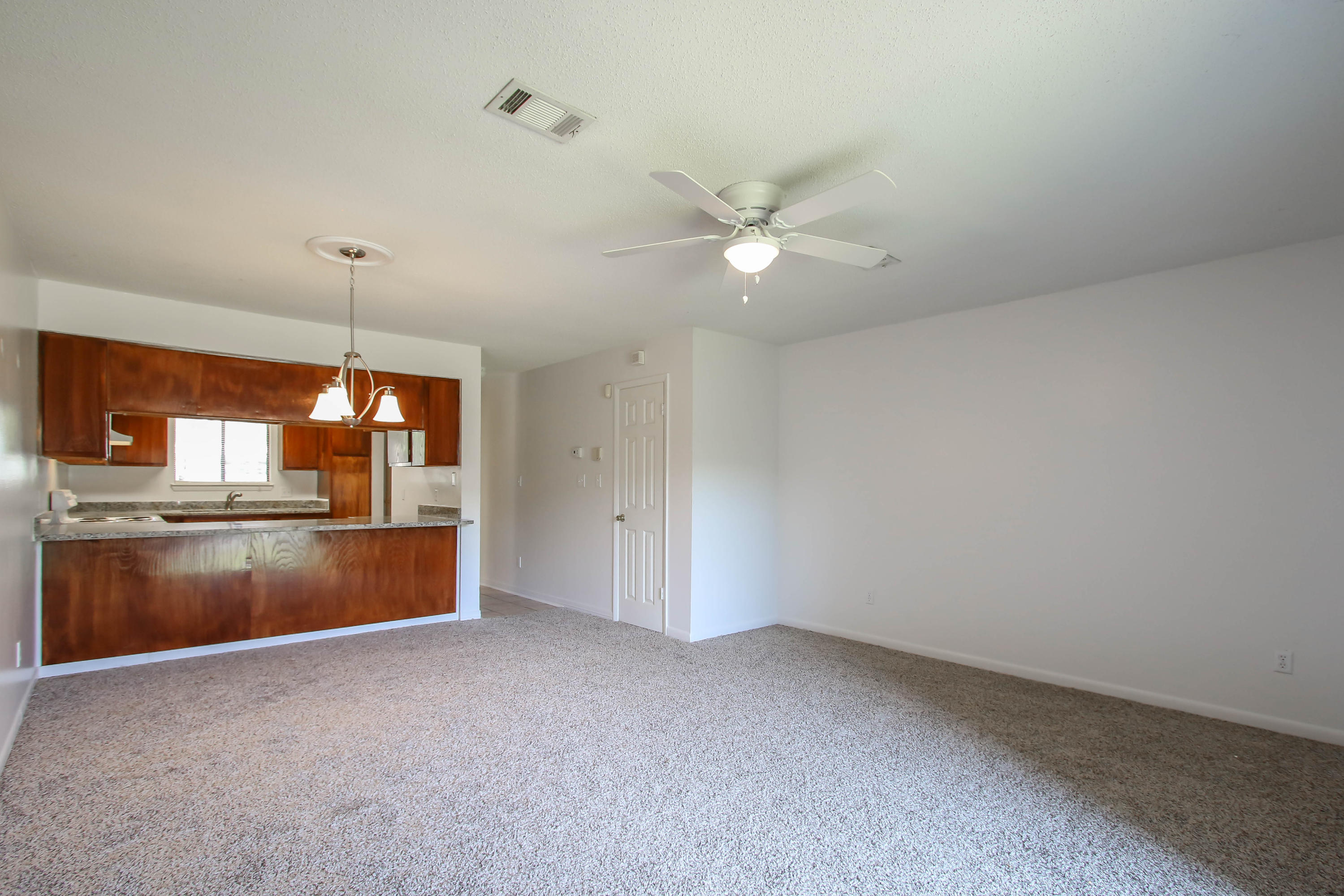 BIENVILLE SQUARE T/H - Residential