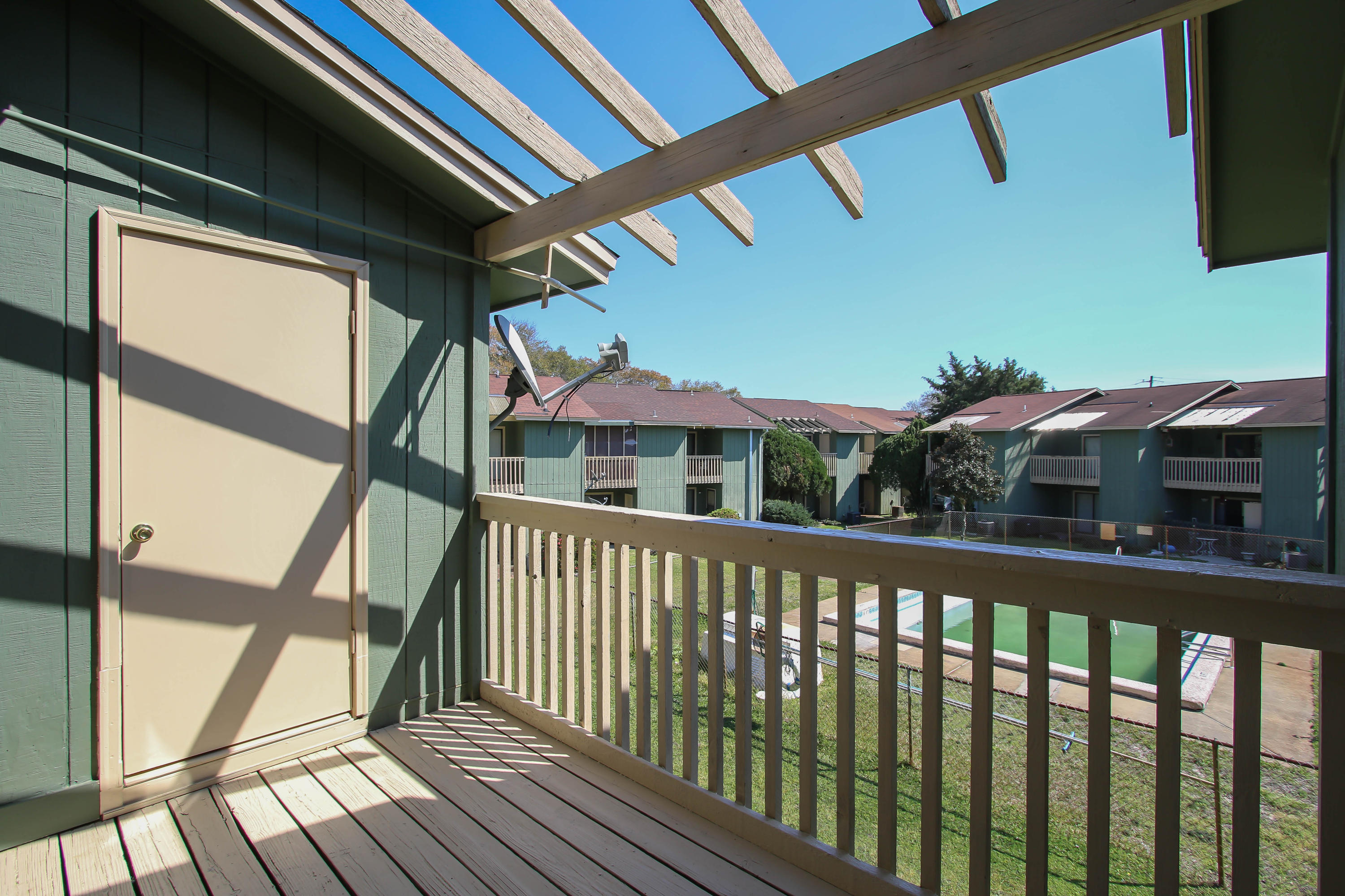 BIENVILLE SQUARE T/H - Residential