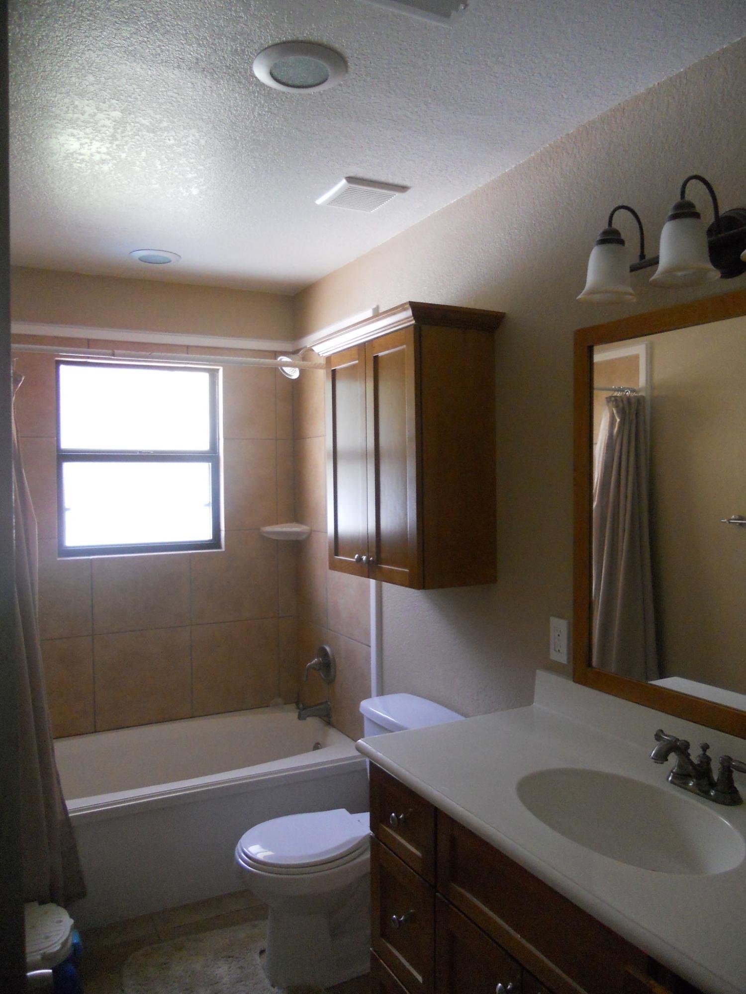 SANTA MARKELLA LOT 25 BLK E - Residential