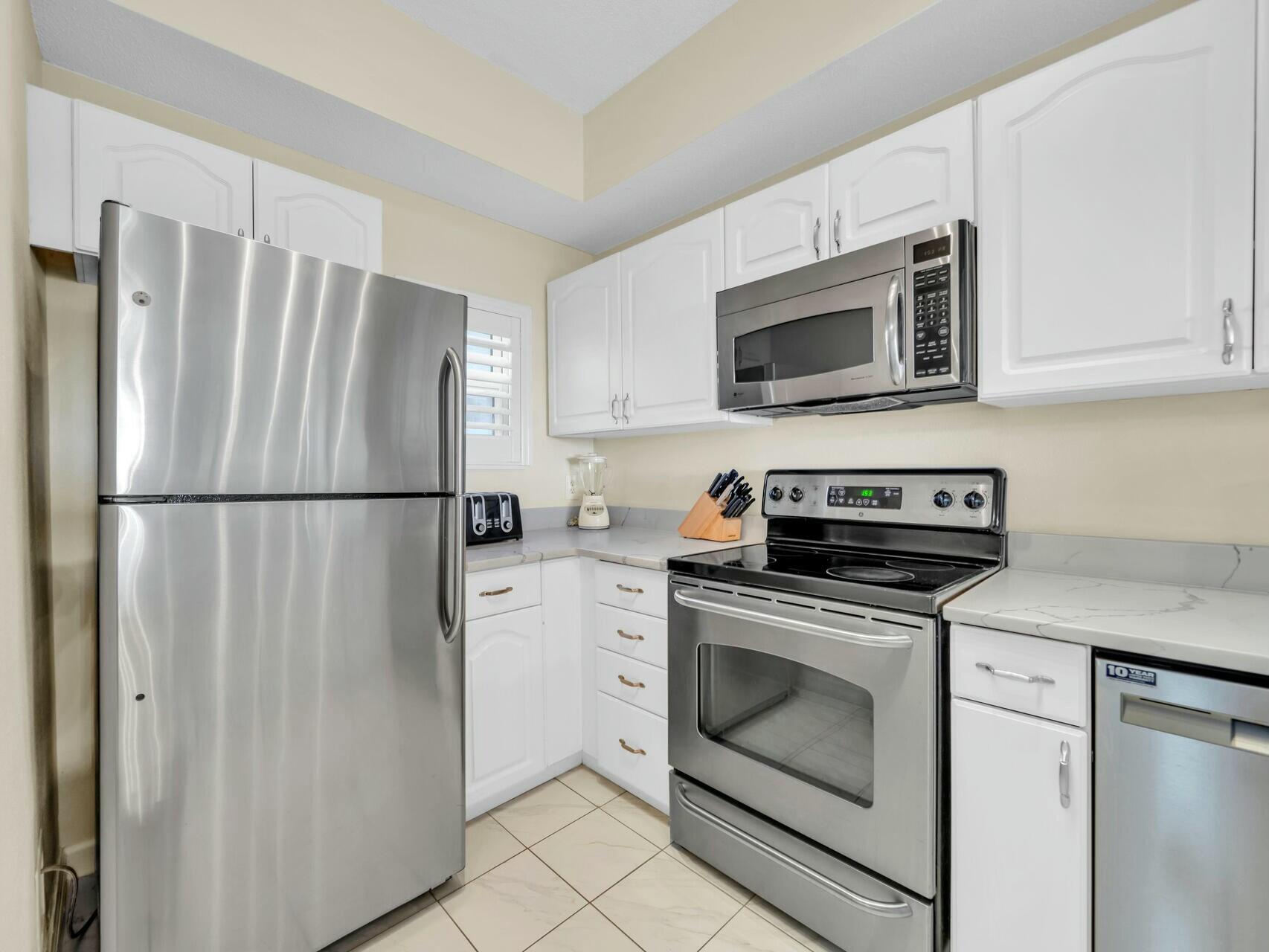 SUMMIT AT TOPS'L (THE) - Residential