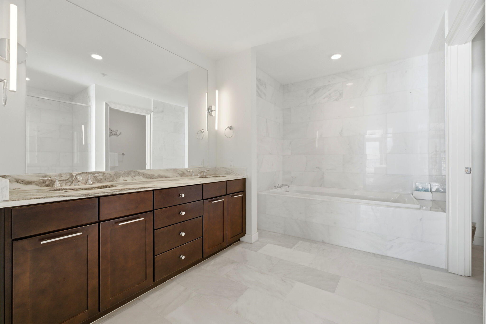 VISTA DEL MAR CONDO - Residential