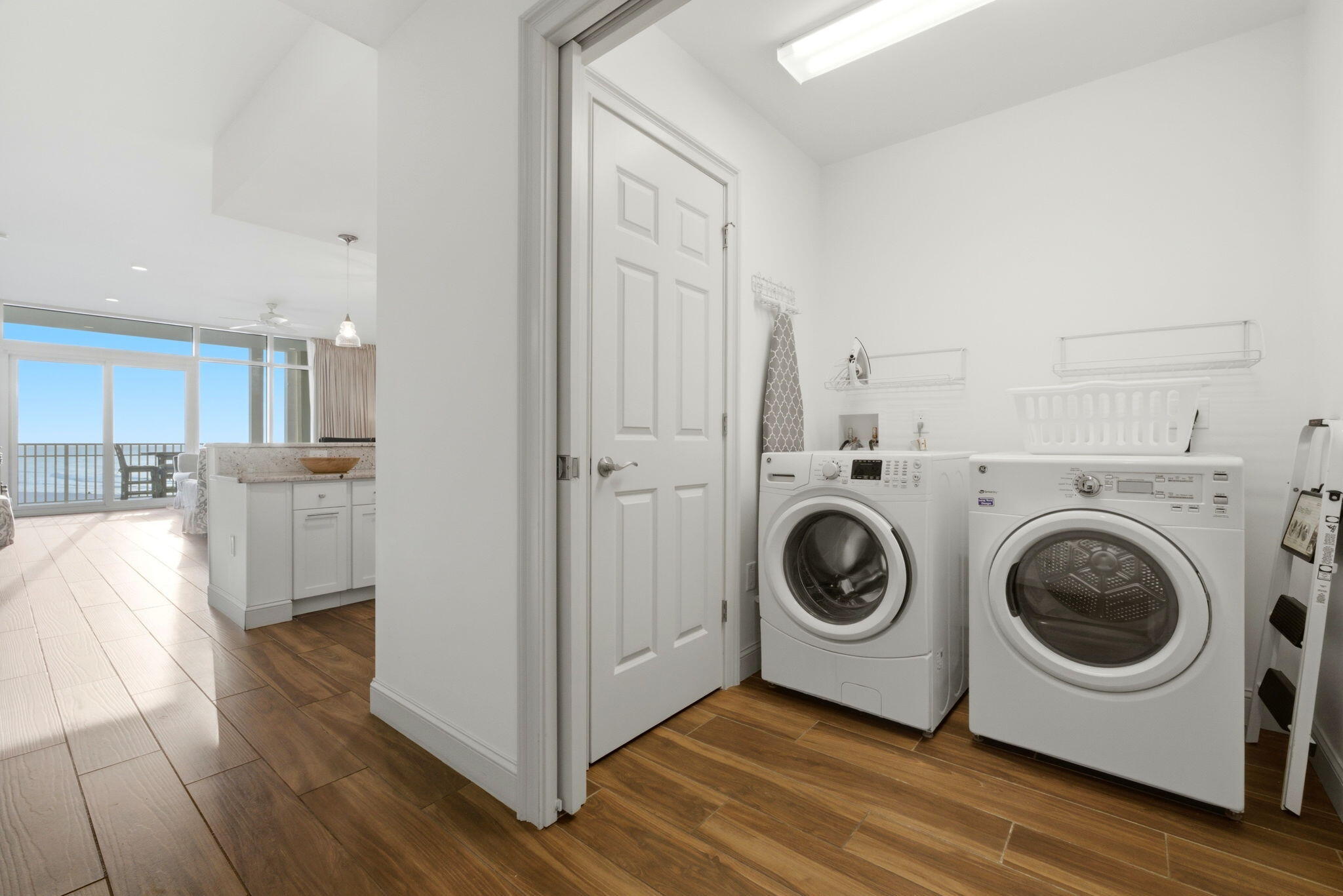 VISTA DEL MAR CONDO - Residential