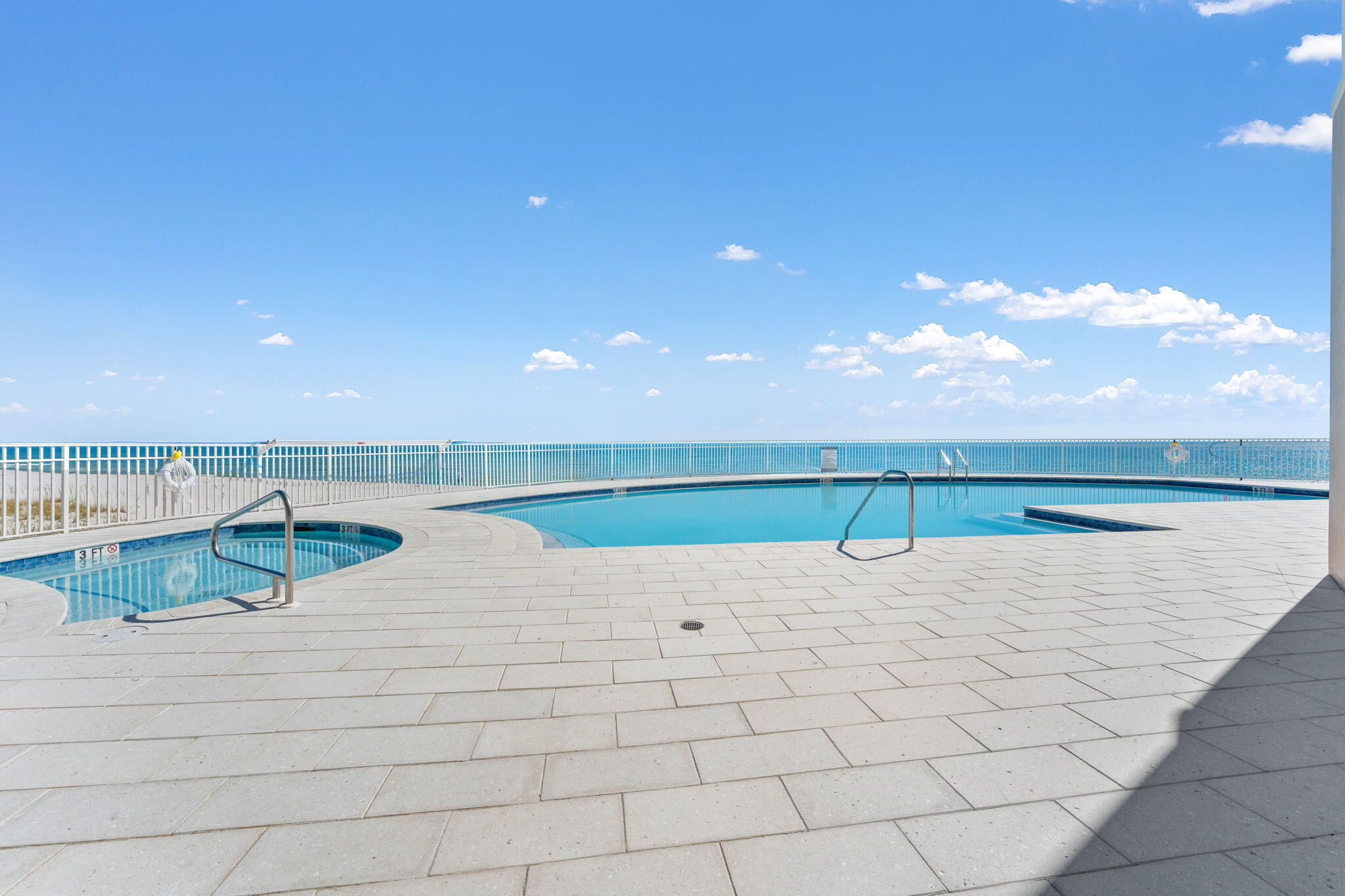 VISTA DEL MAR CONDO - Residential