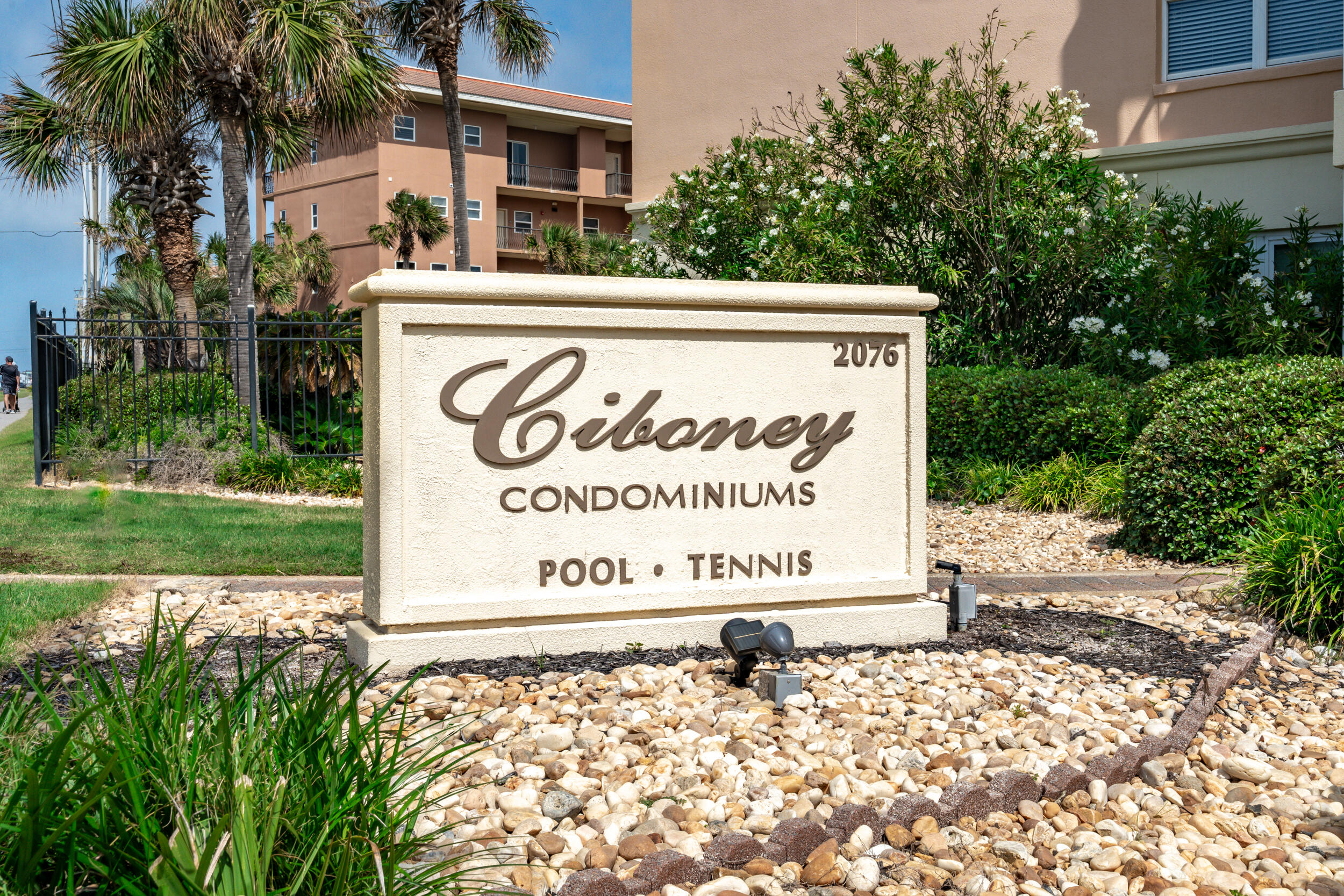 CIBONEY CONDO - Residential