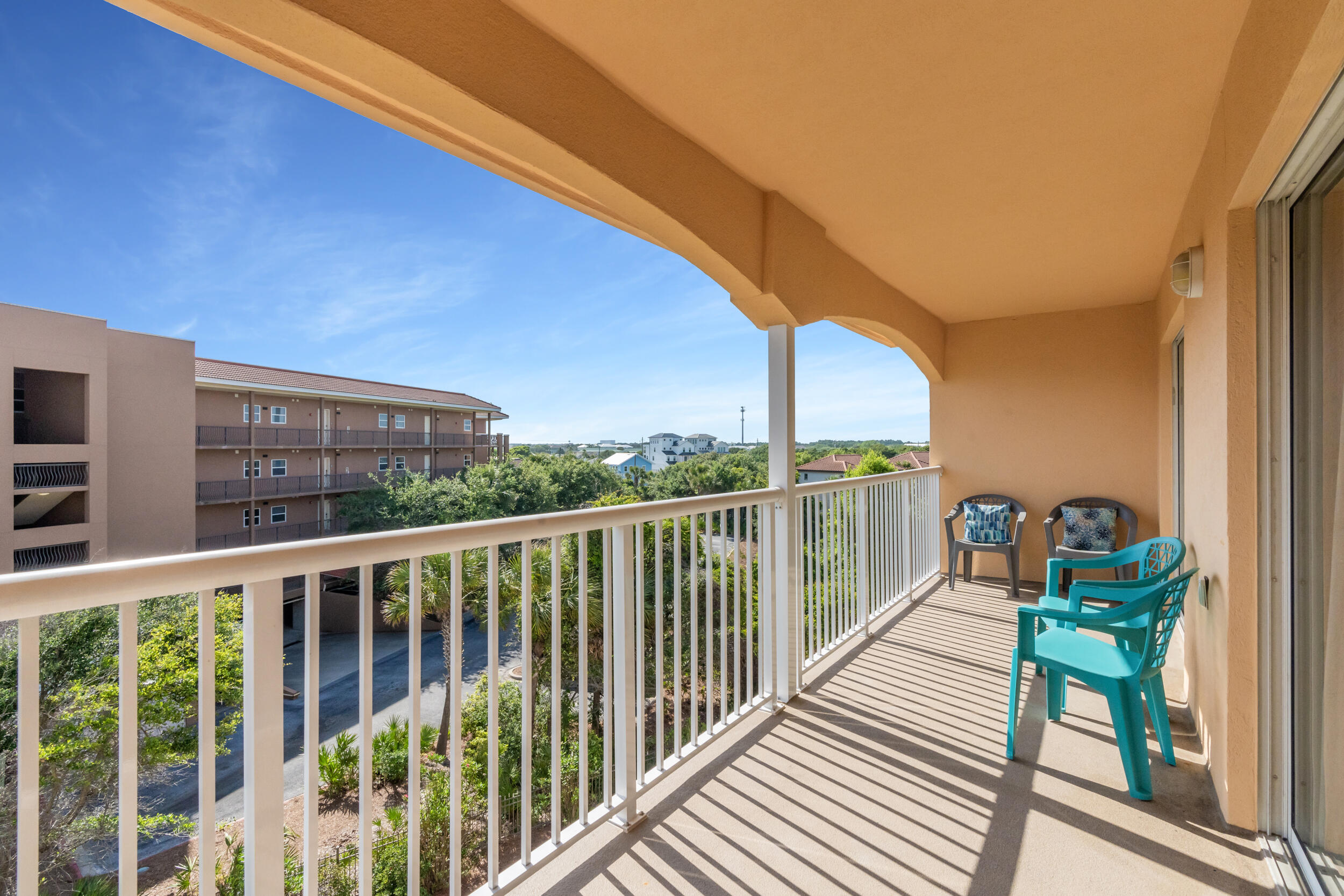 CIBONEY CONDO - Residential