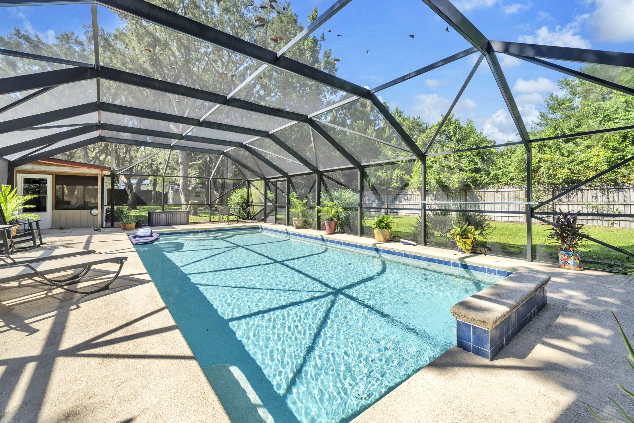 LAKE LORRAINE ESTATES 2 - Residential