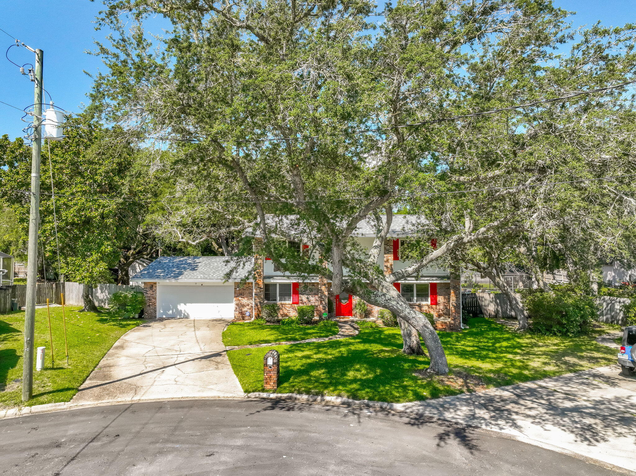LAKE LORRAINE ESTATES 2 - Residential