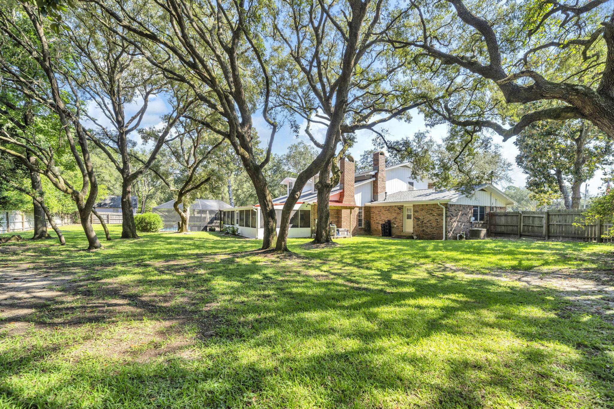 LAKE LORRAINE ESTATES 2 - Residential