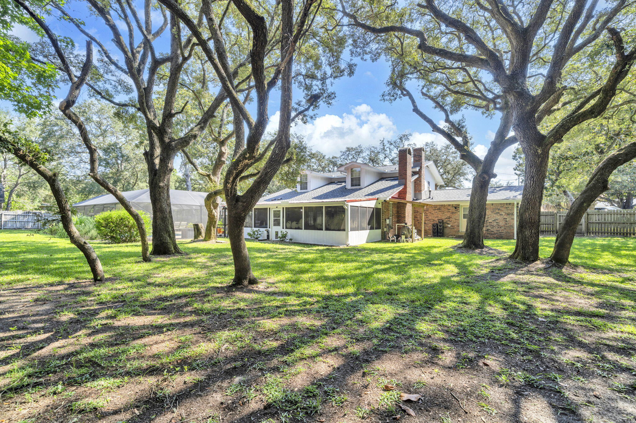 LAKE LORRAINE ESTATES 2 - Residential