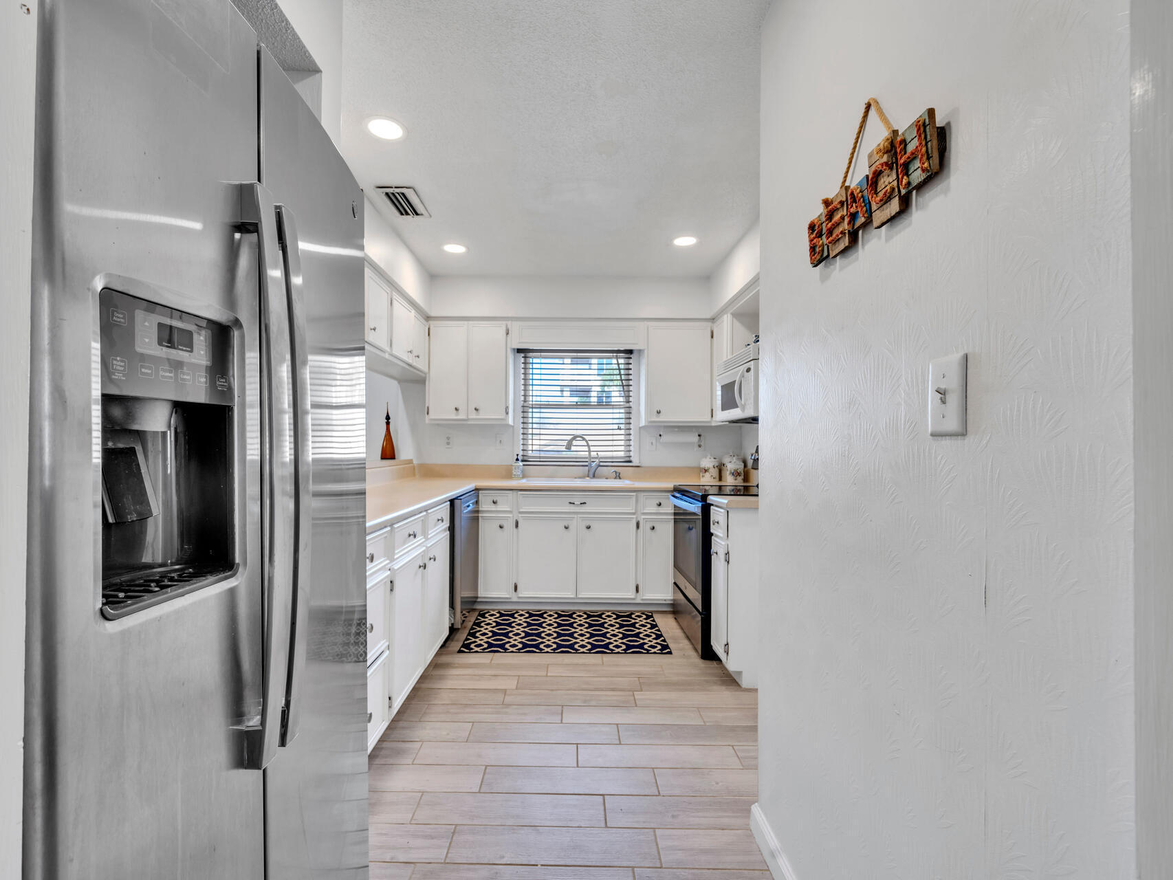 LAGUNA BEACH ESTATES - Residential