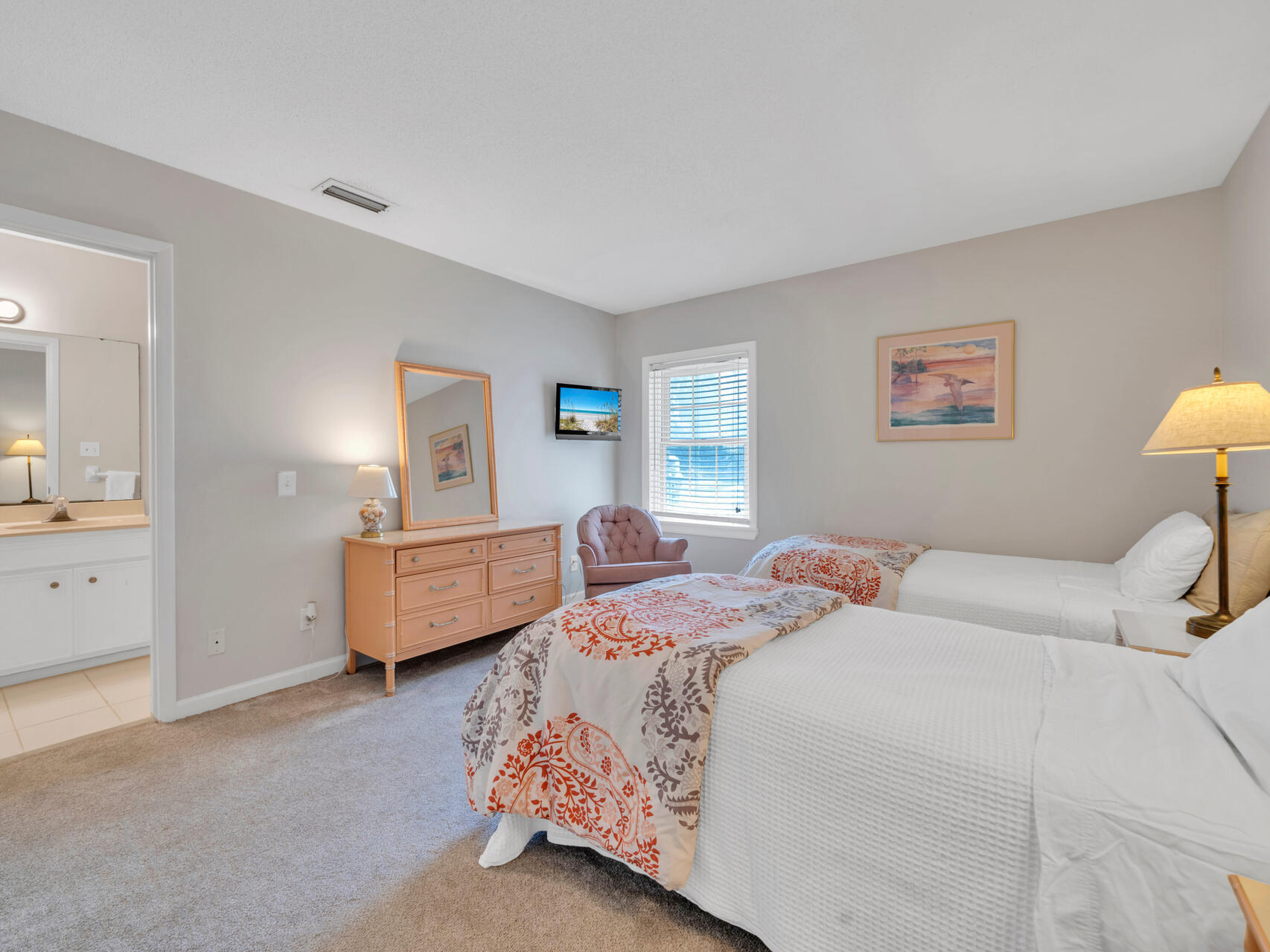 LAGUNA BEACH ESTATES - Residential