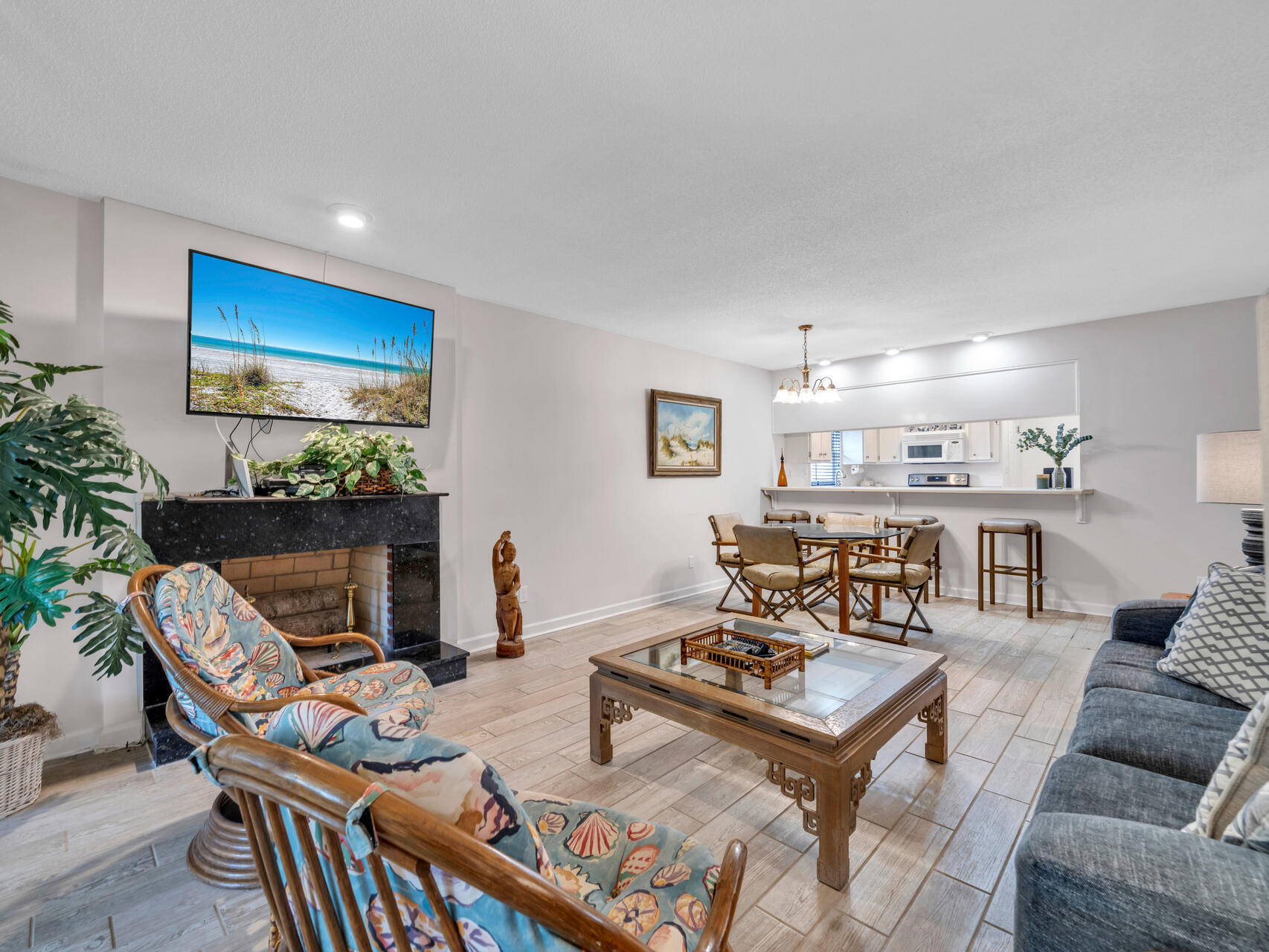 LAGUNA BEACH ESTATES - Residential