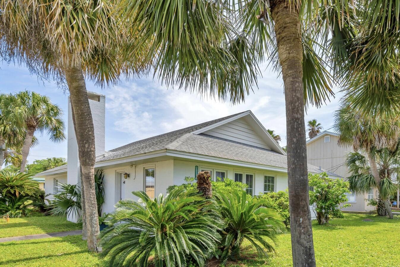 LAGUNA BEACH ESTATES - Residential