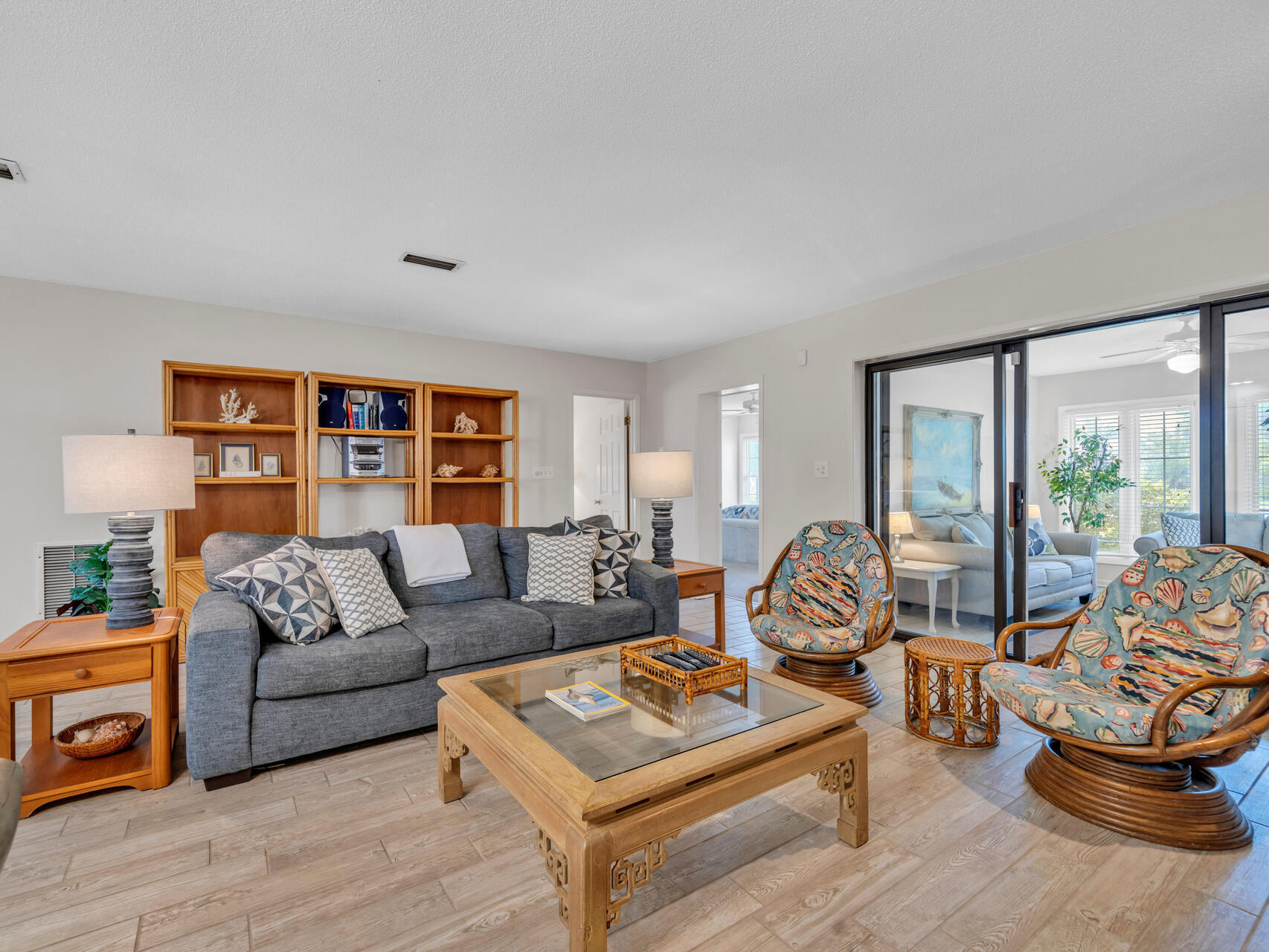 LAGUNA BEACH ESTATES - Residential