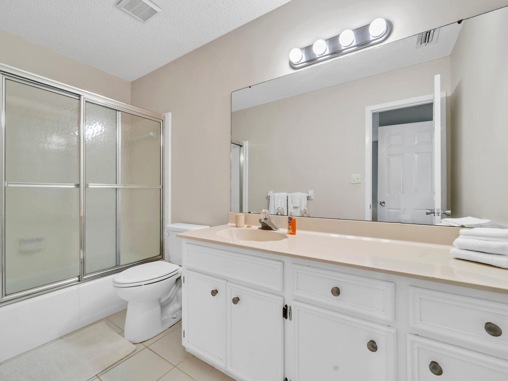 LAGUNA BEACH ESTATES - Residential