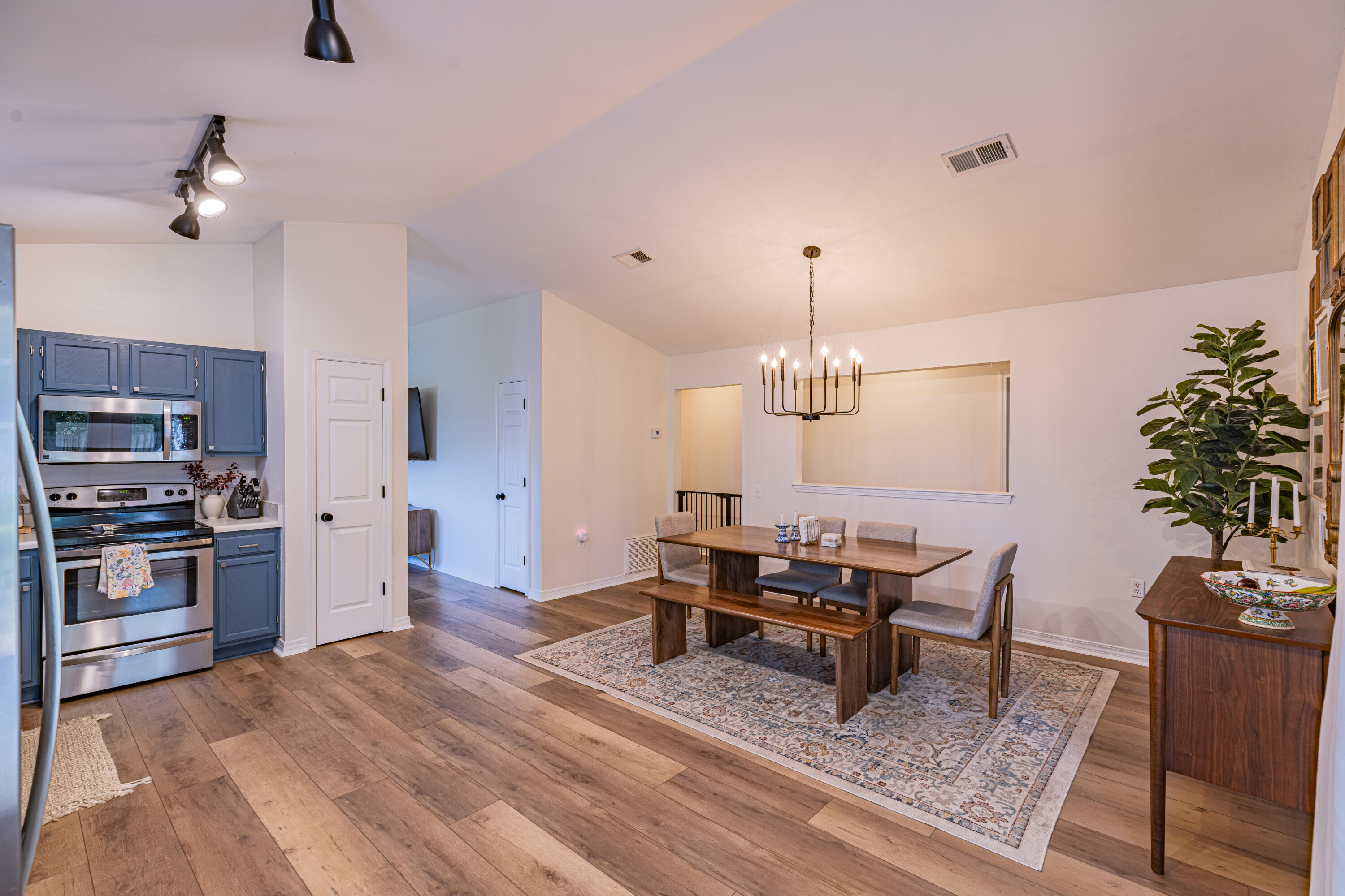 THORNWOOD - Residential