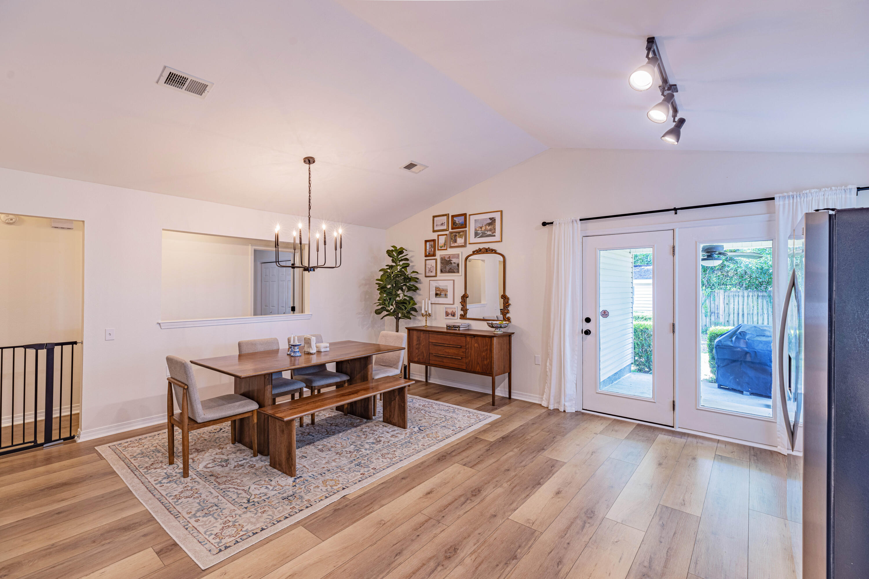 THORNWOOD - Residential