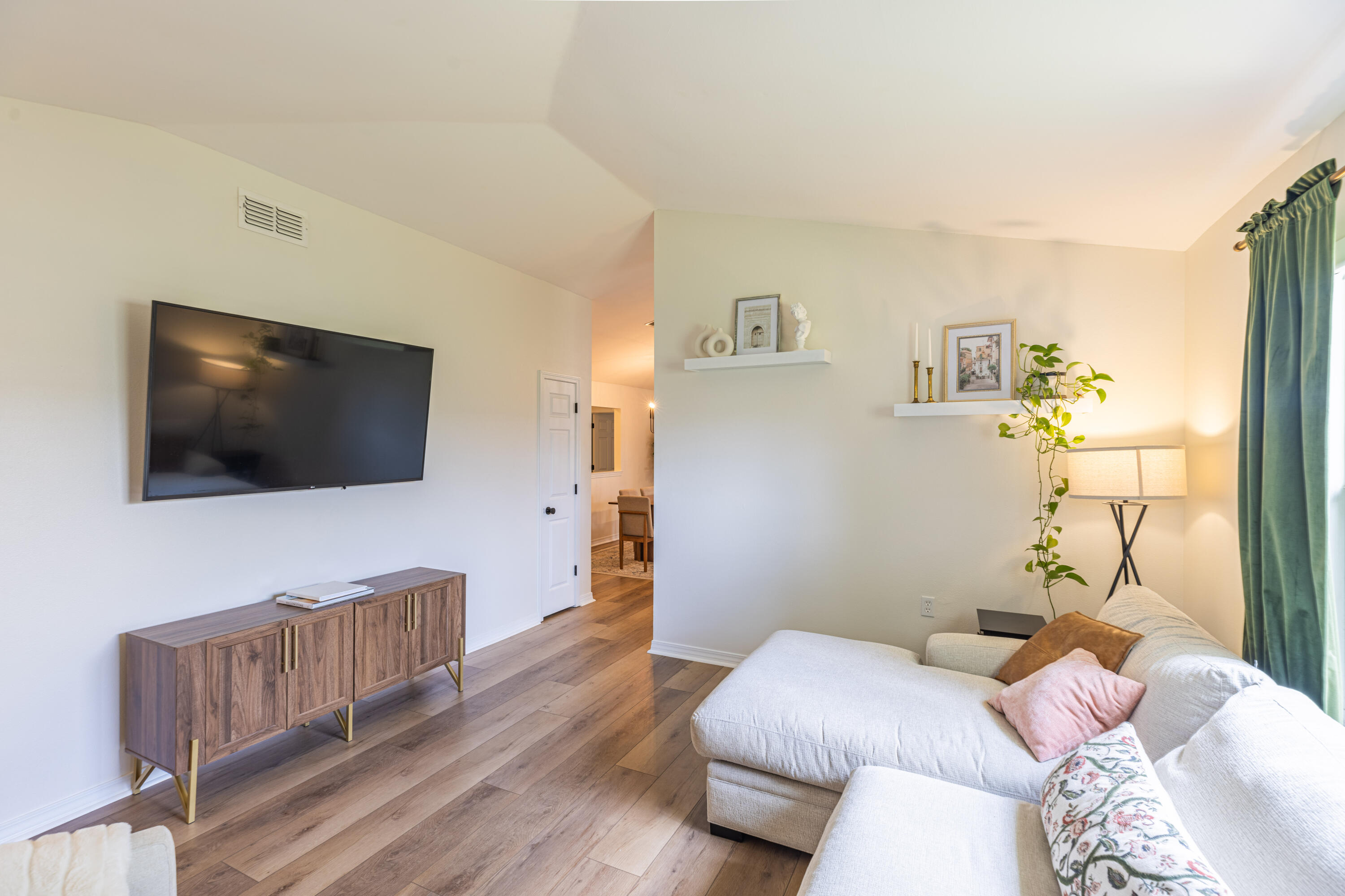 THORNWOOD - Residential