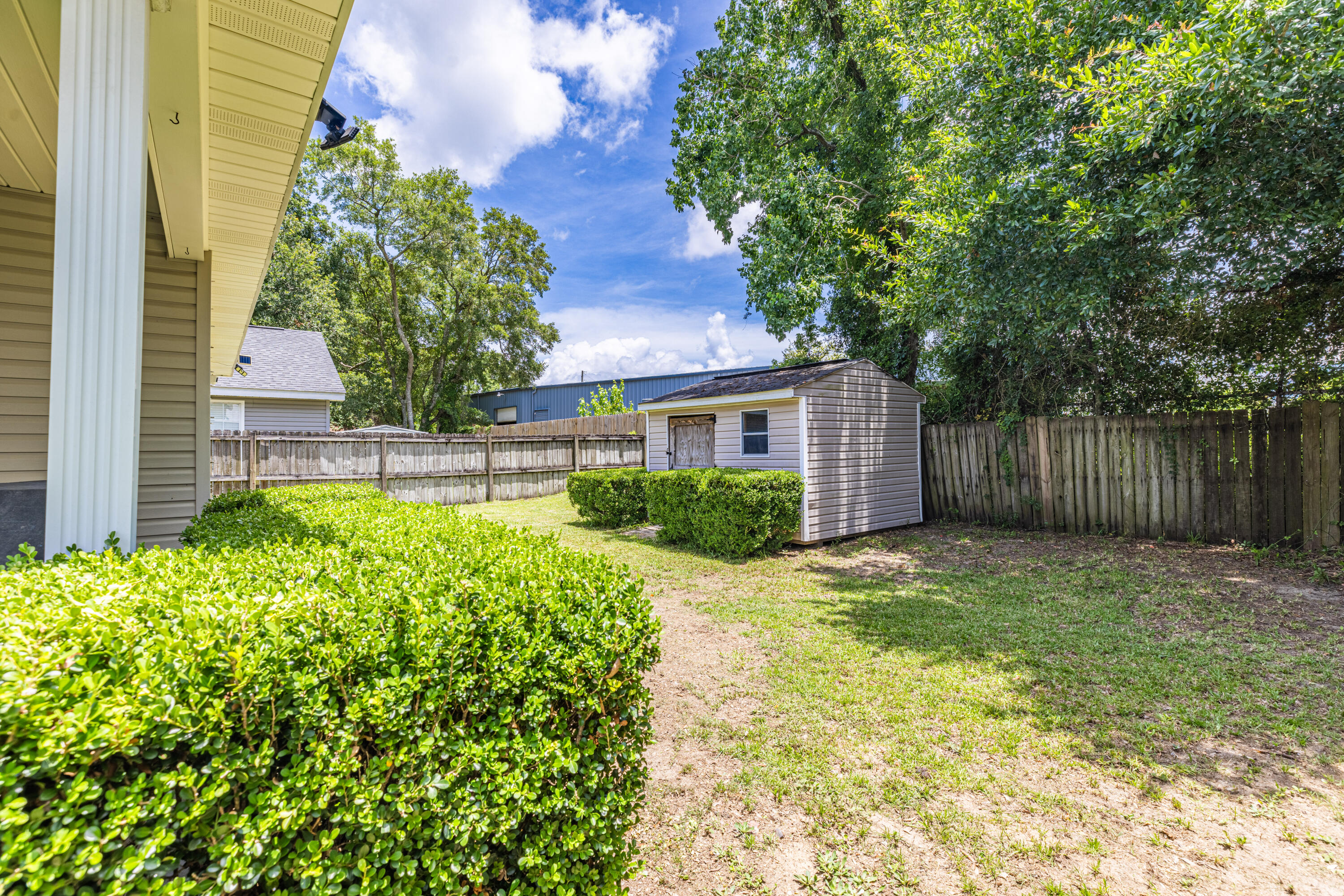 THORNWOOD - Residential