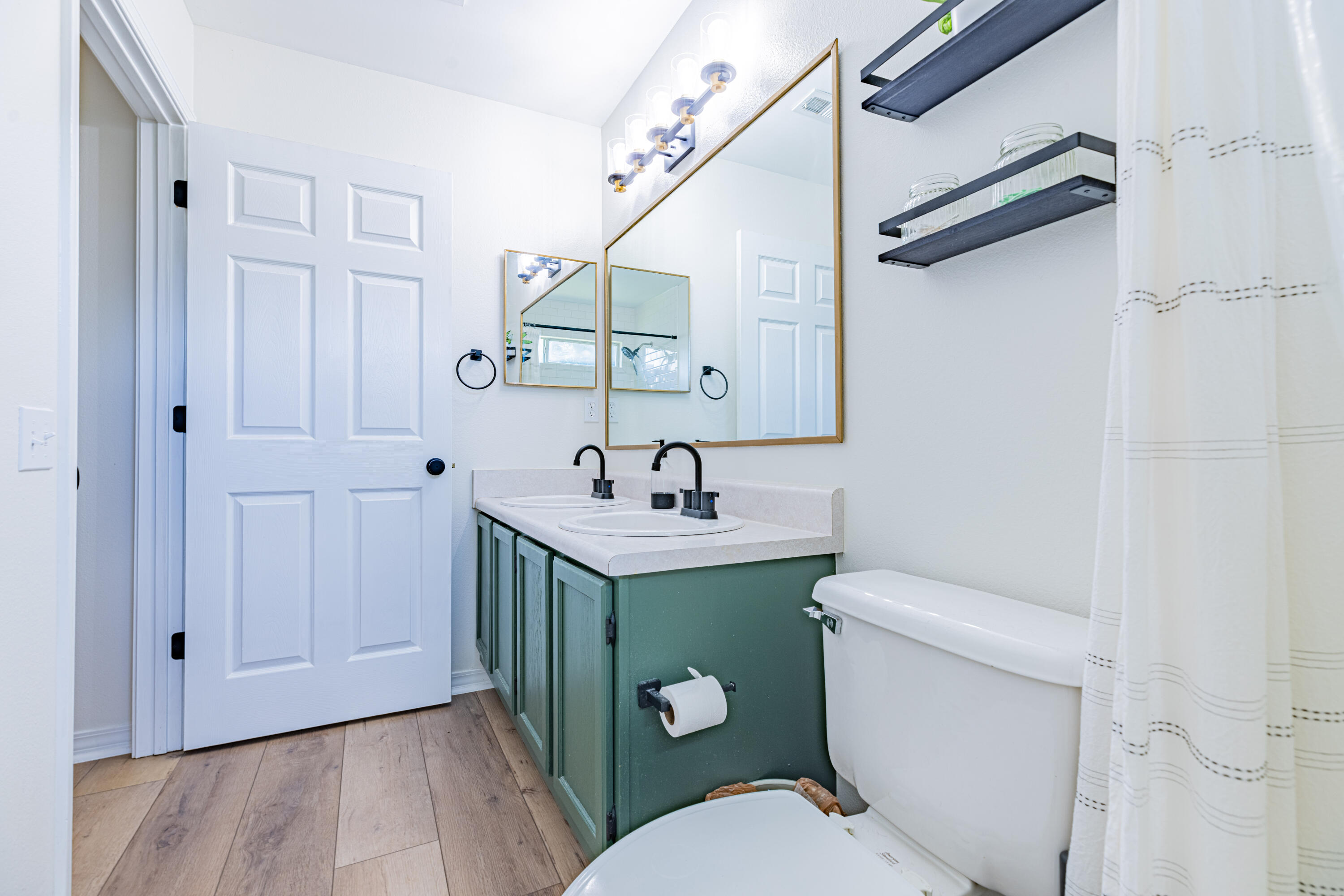 THORNWOOD - Residential