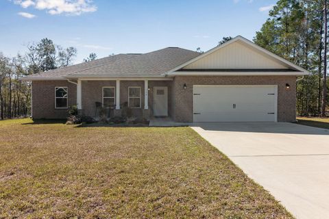 A home in DeFuniak Springs