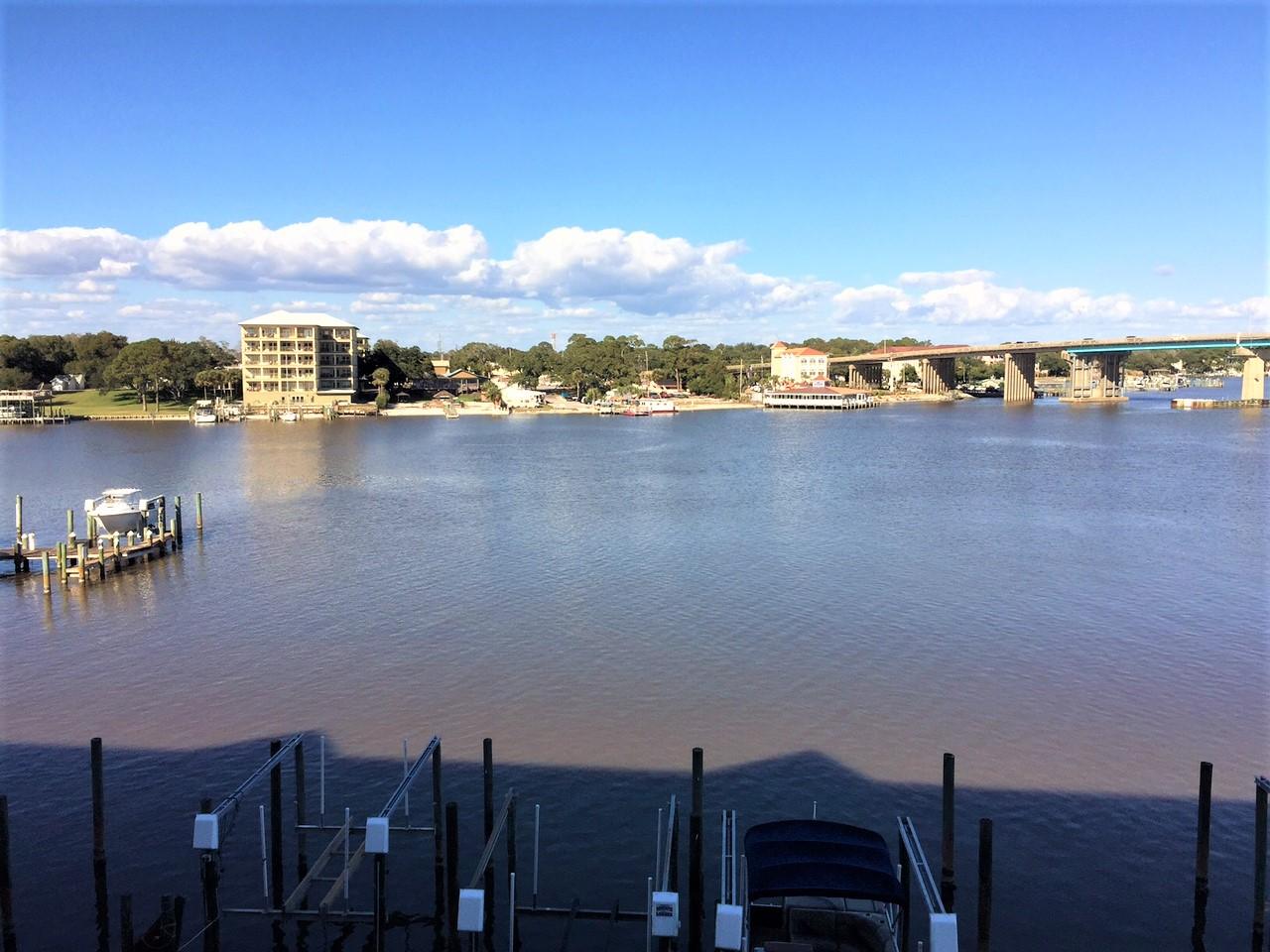 PALM COURT YACHT CLUB - Residential