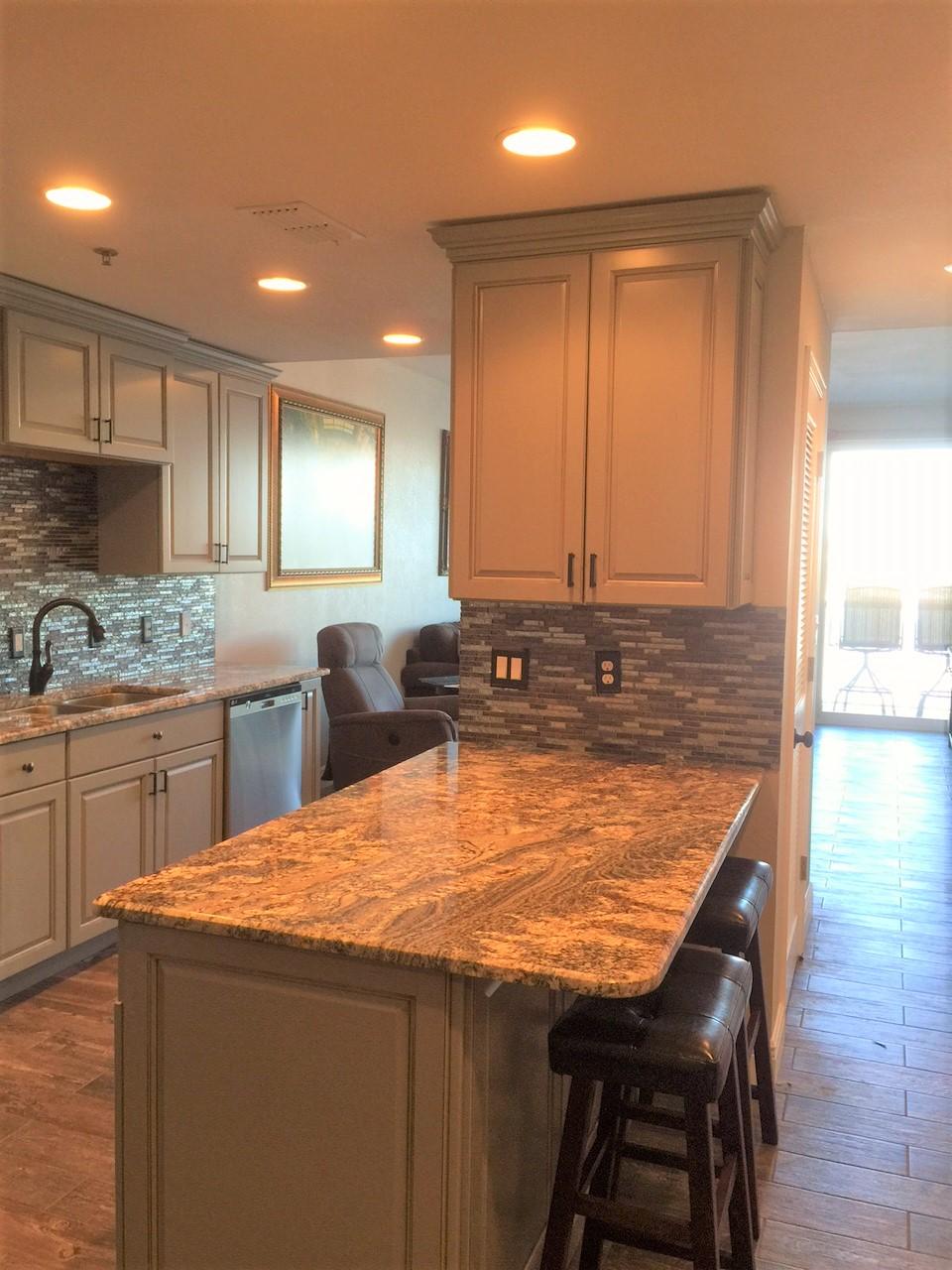 PALM COURT YACHT CLUB - Residential