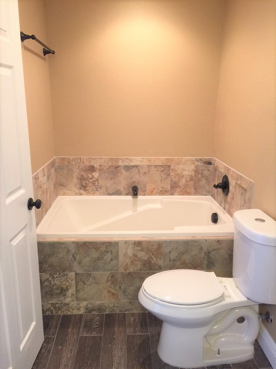 PALM COURT YACHT CLUB - Residential