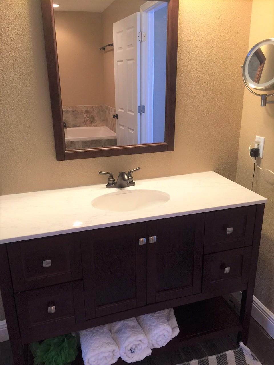 PALM COURT YACHT CLUB - Residential