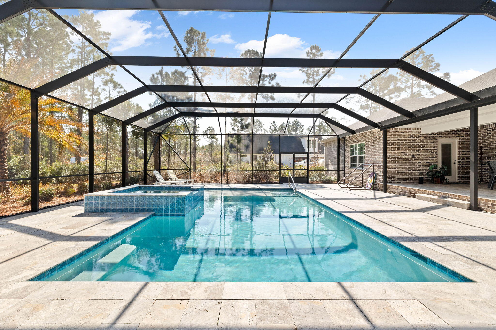 SECLUSION BAY - Residential