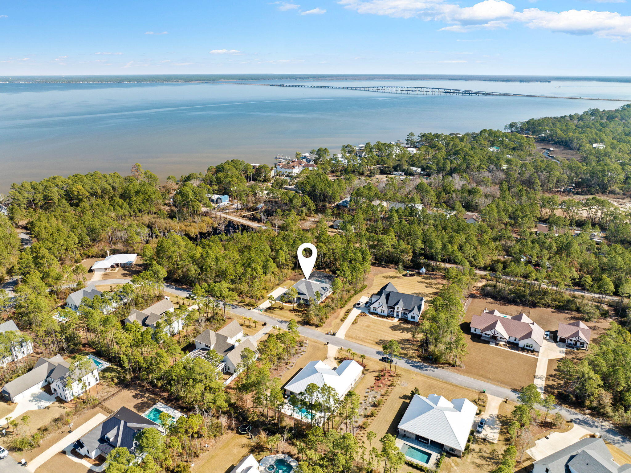 SECLUSION BAY - Residential