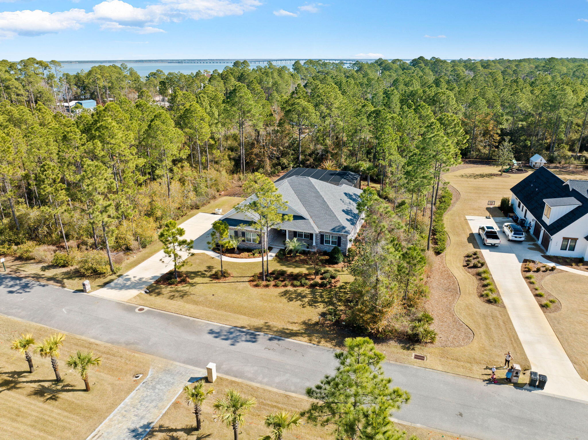 SECLUSION BAY - Residential