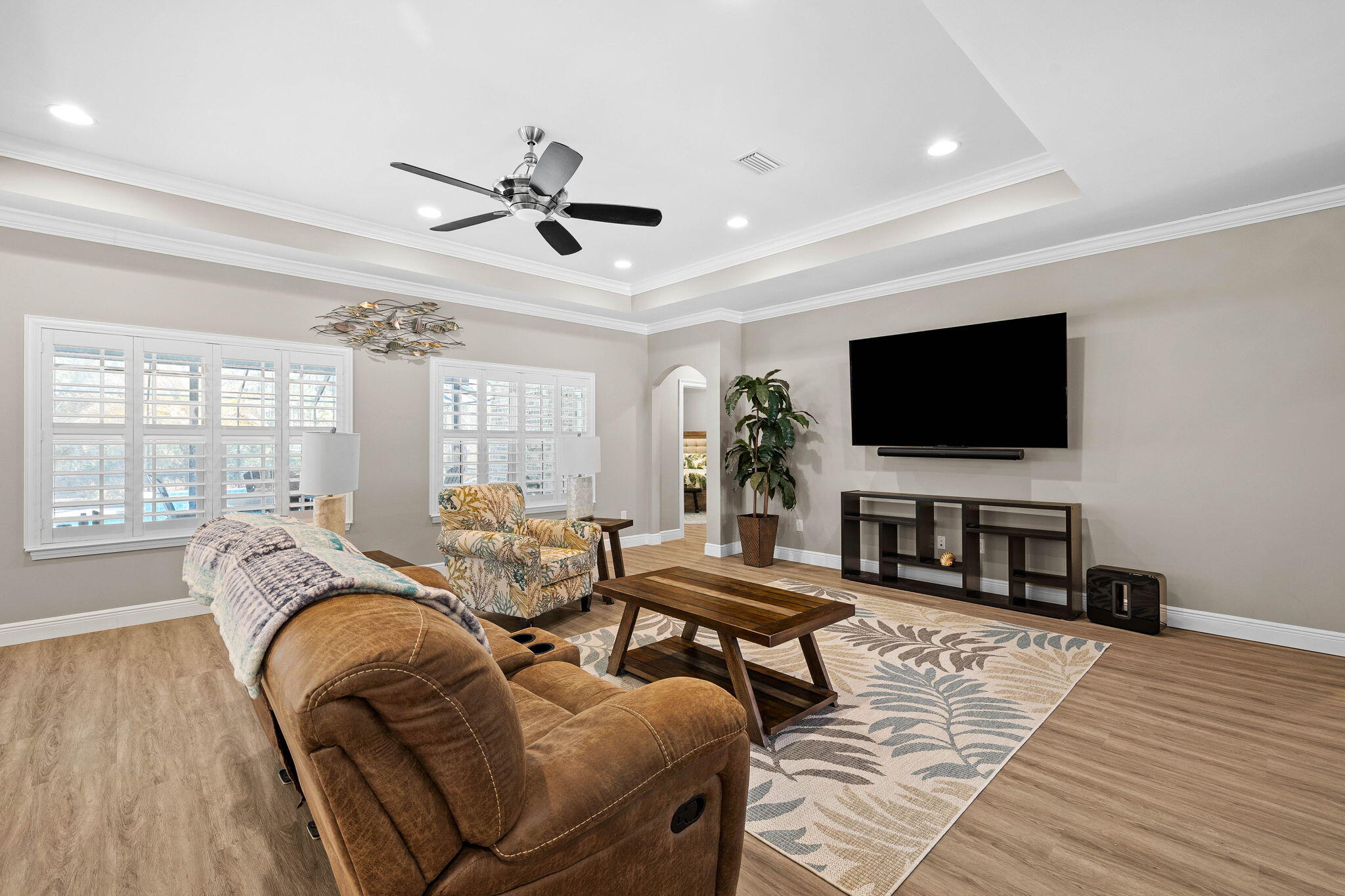 SECLUSION BAY - Residential