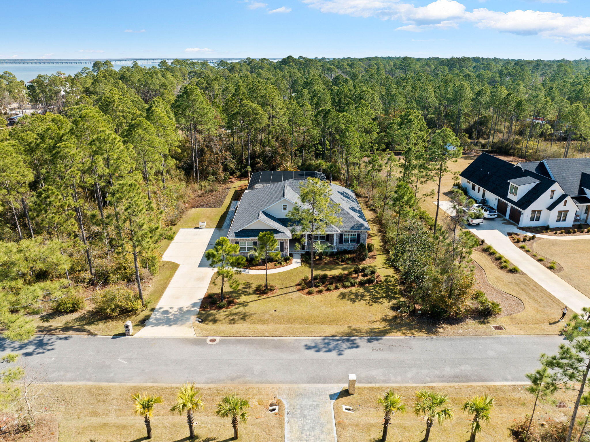 SECLUSION BAY - Residential