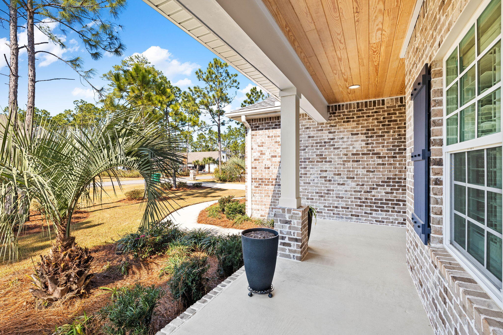 SECLUSION BAY - Residential