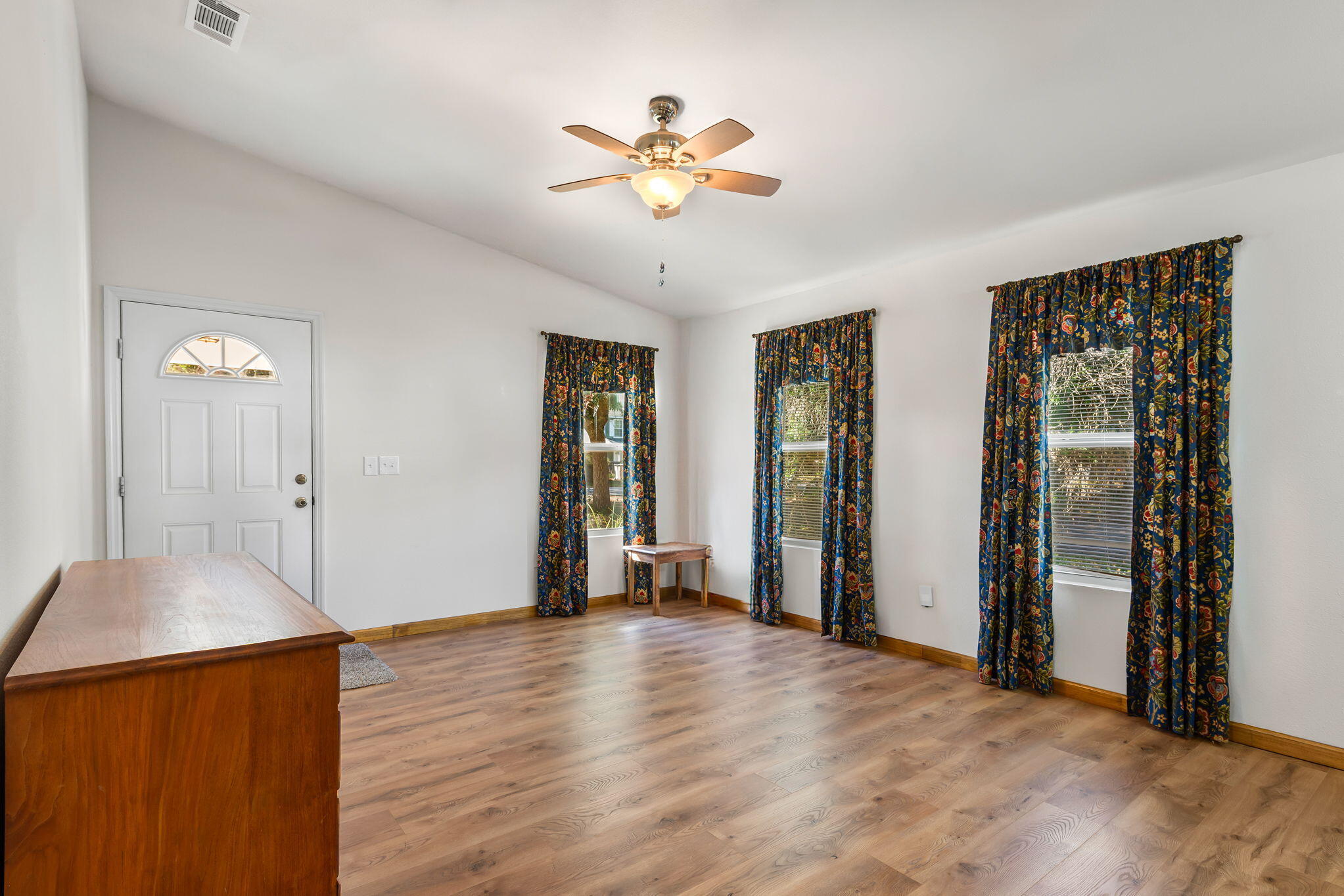 NAVARRE FIRST ADD - Residential