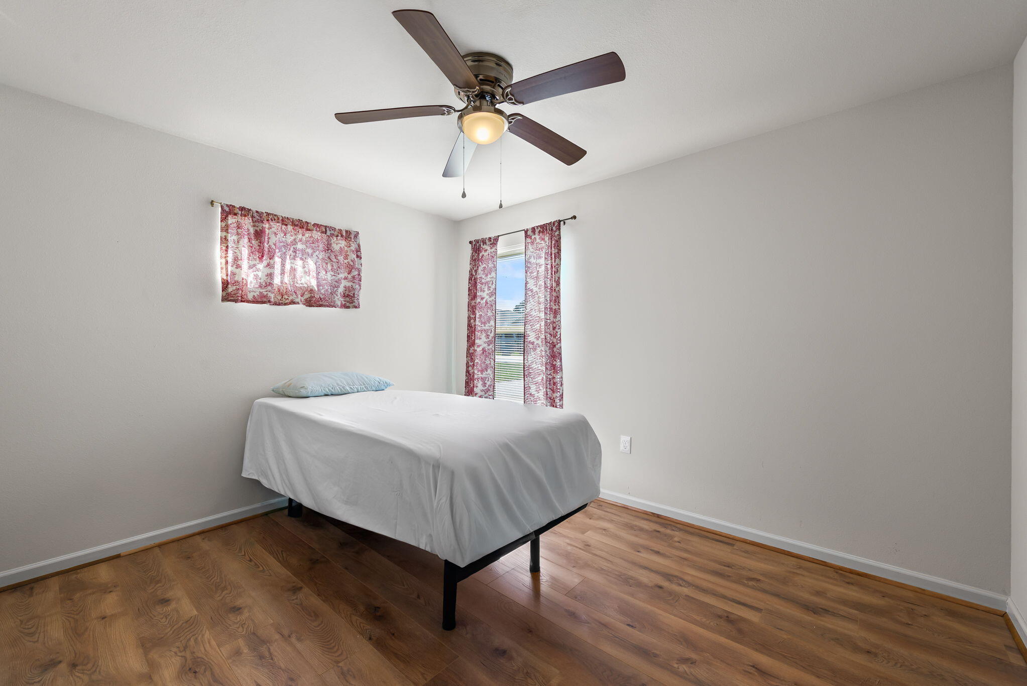 NAVARRE FIRST ADD - Residential