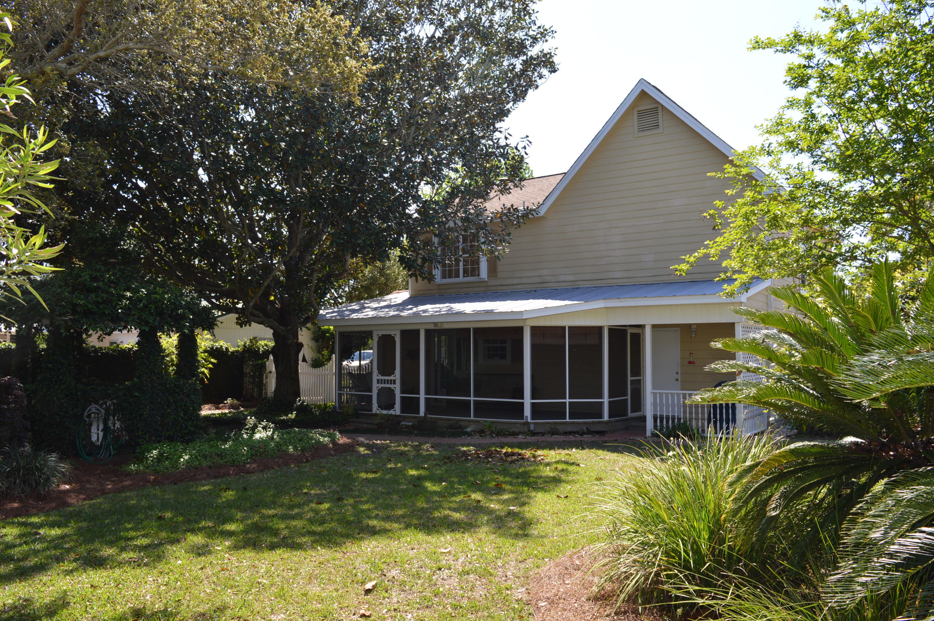 KELL-AIRE GARDENS - Residential