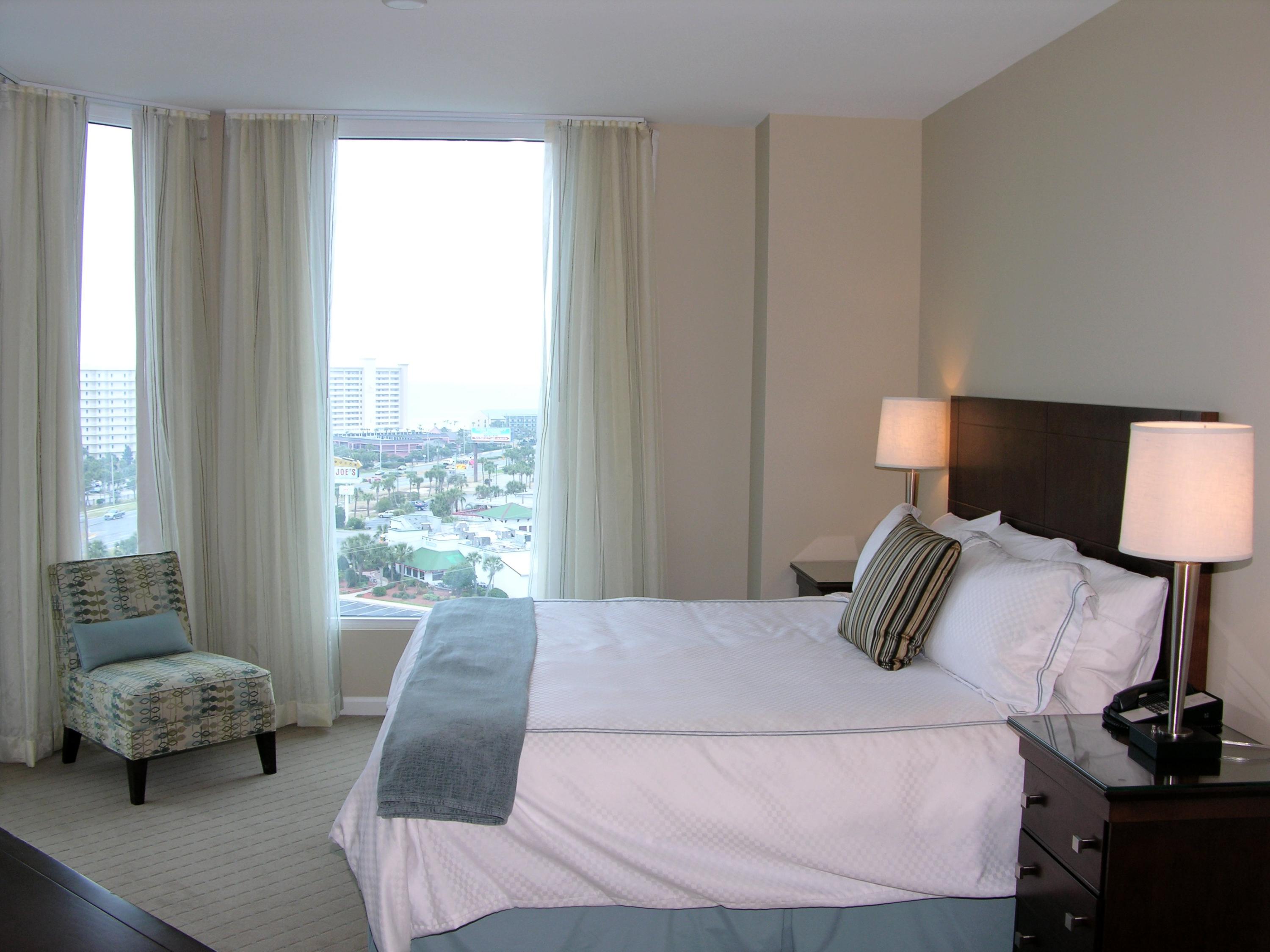 THE PALMS OF DESTIN - Residential Lease