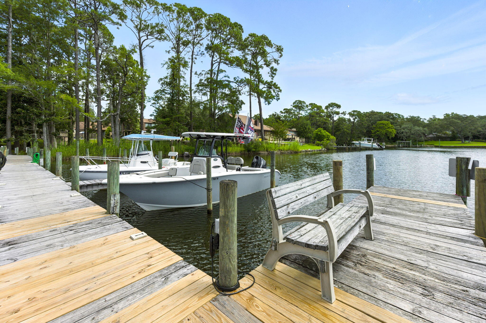 HIDDEN COVE T/H - Residential