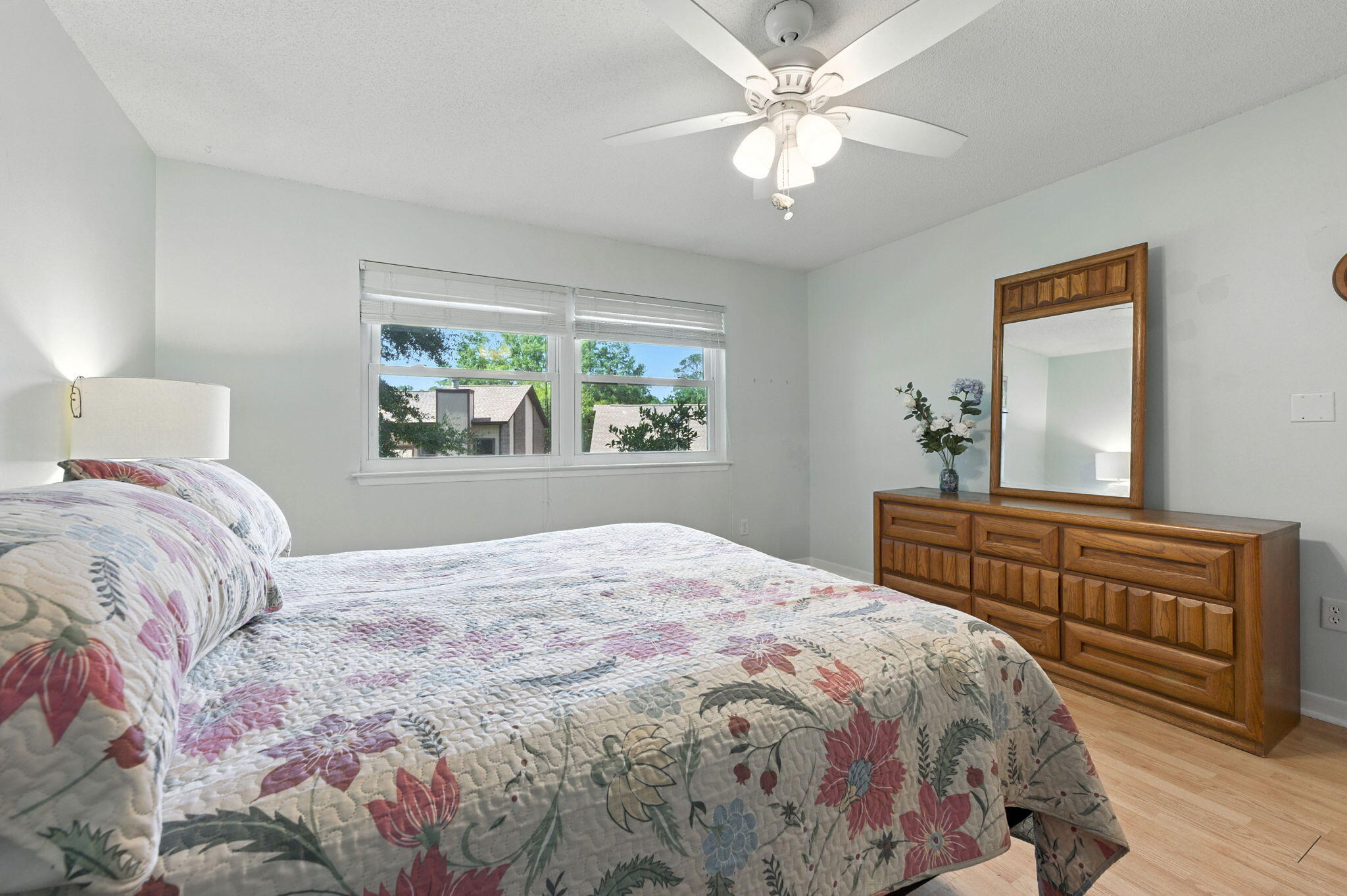 HIDDEN COVE T/H - Residential